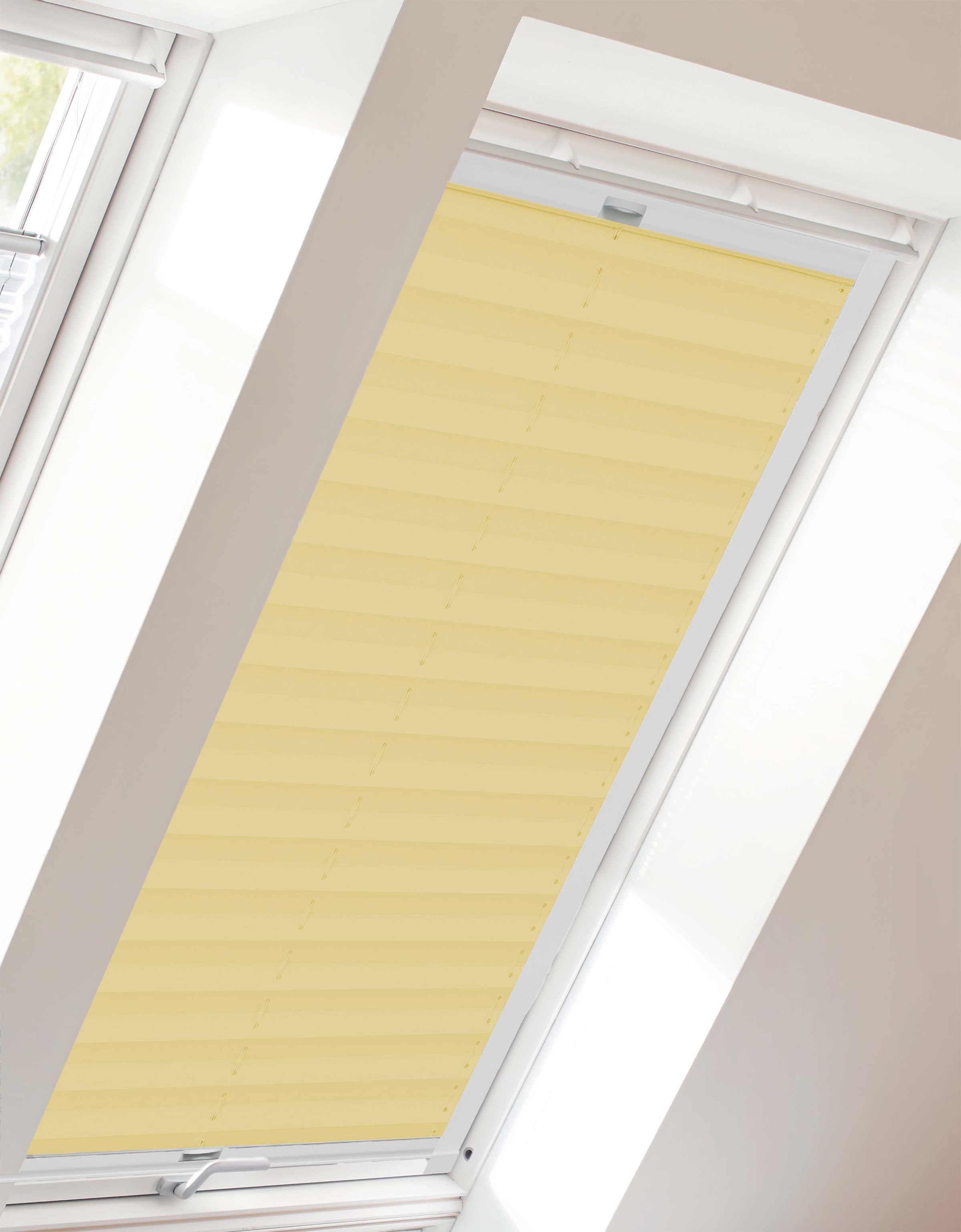 ♕ sunlines Dachfensterplissee »StartUp Style Crepe«, Lichtschutz, verspannt,  mit Führungsschienen versandkostenfrei auf | Dachfensterplissees