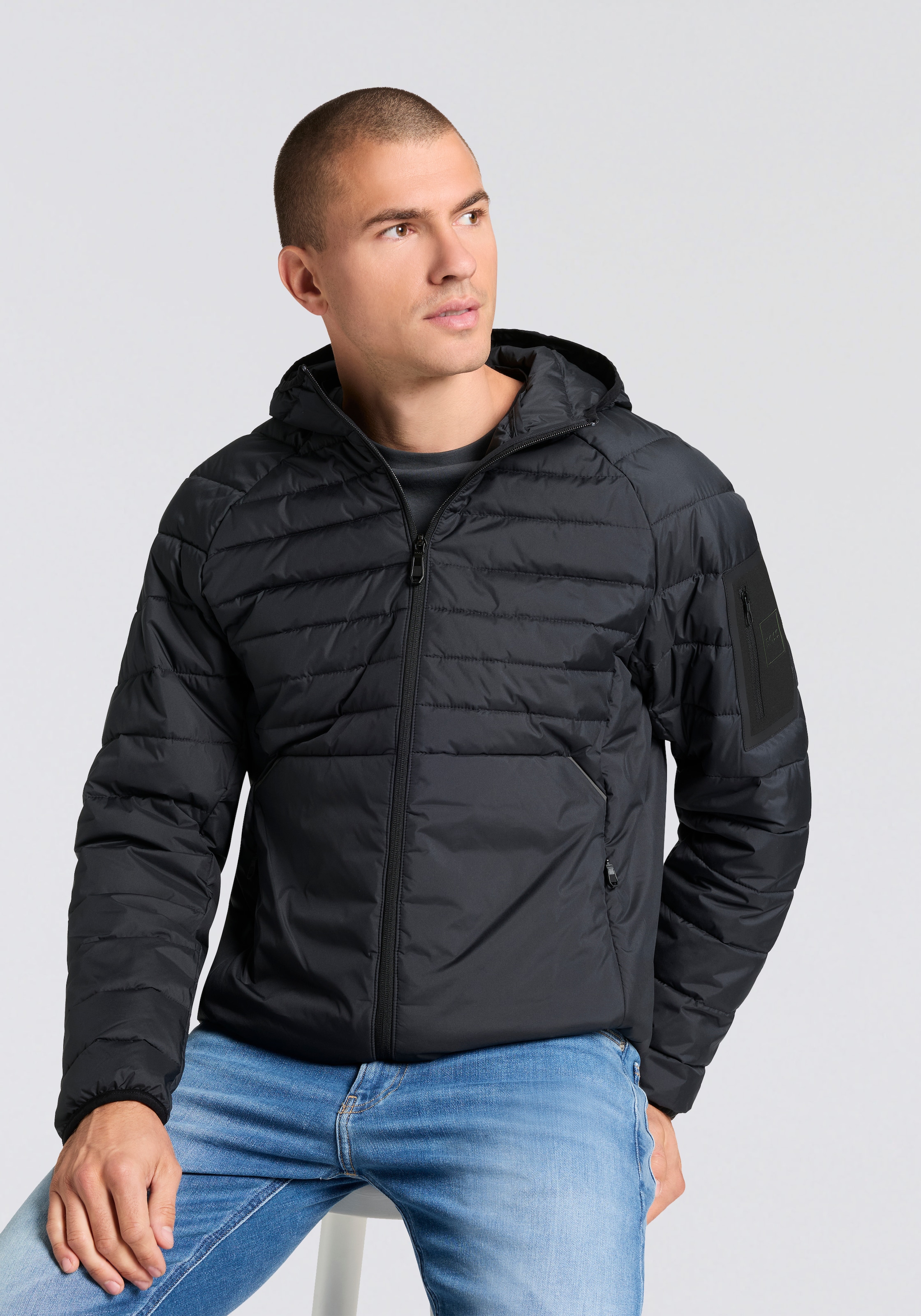 Image of BOSS GREEN Steppjacke "OW Urbanex JT HD" mit Kapuze Kapuze, Regular Fit, reflektierende Details