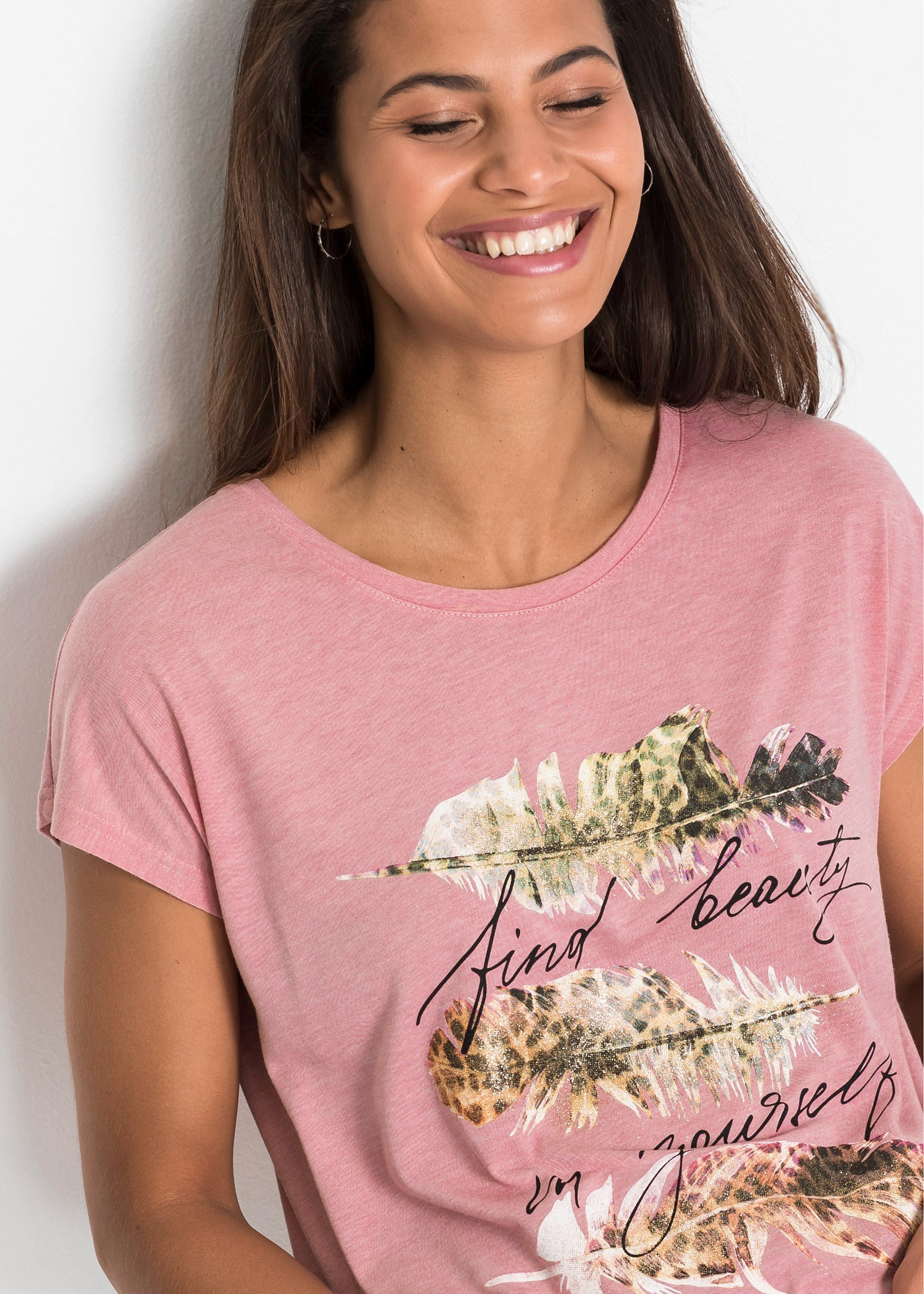 bonprix T-shirt »T-Shirt mit Glitzerdruck« schmale Passform, Kurzarm, mit Glitzerdruck