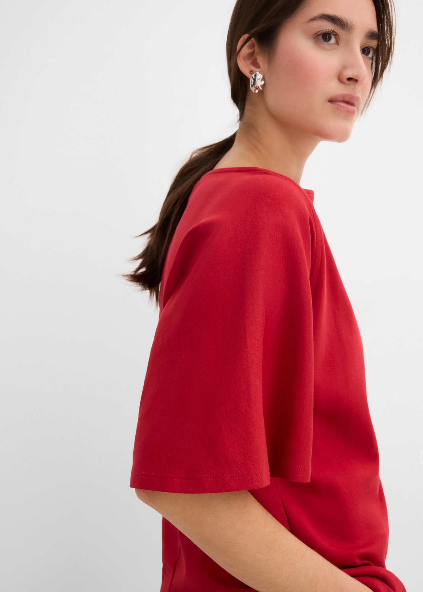 bonprix T-Shirt mit Wasserfallausschnitt, asymmetrischer Saum, Kurzarm-Design