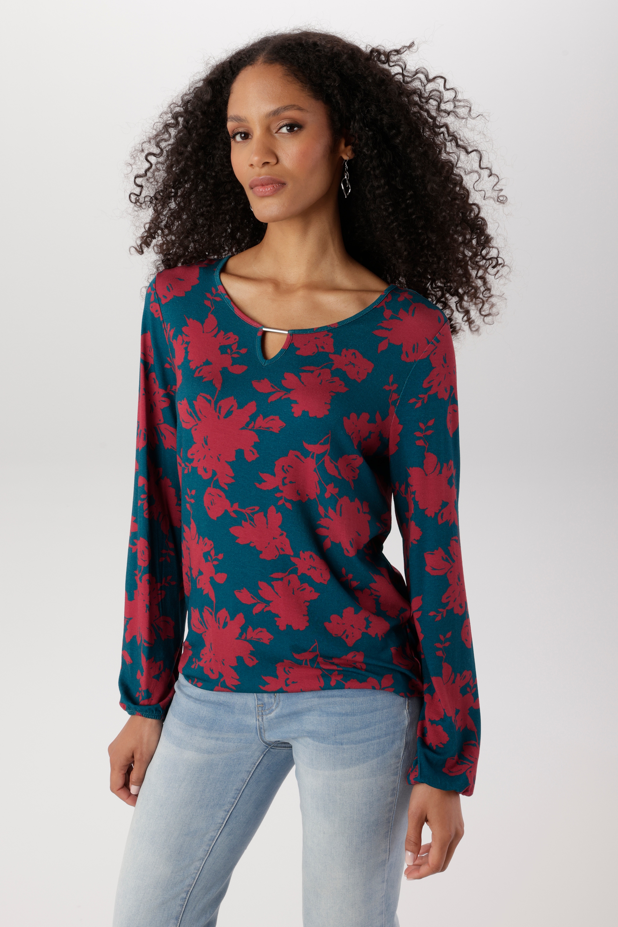 Image of Aniston SELECTED Langarmshirt mit Cut-out und malerischen, floralem Druck - NEUE KOLLEKTION