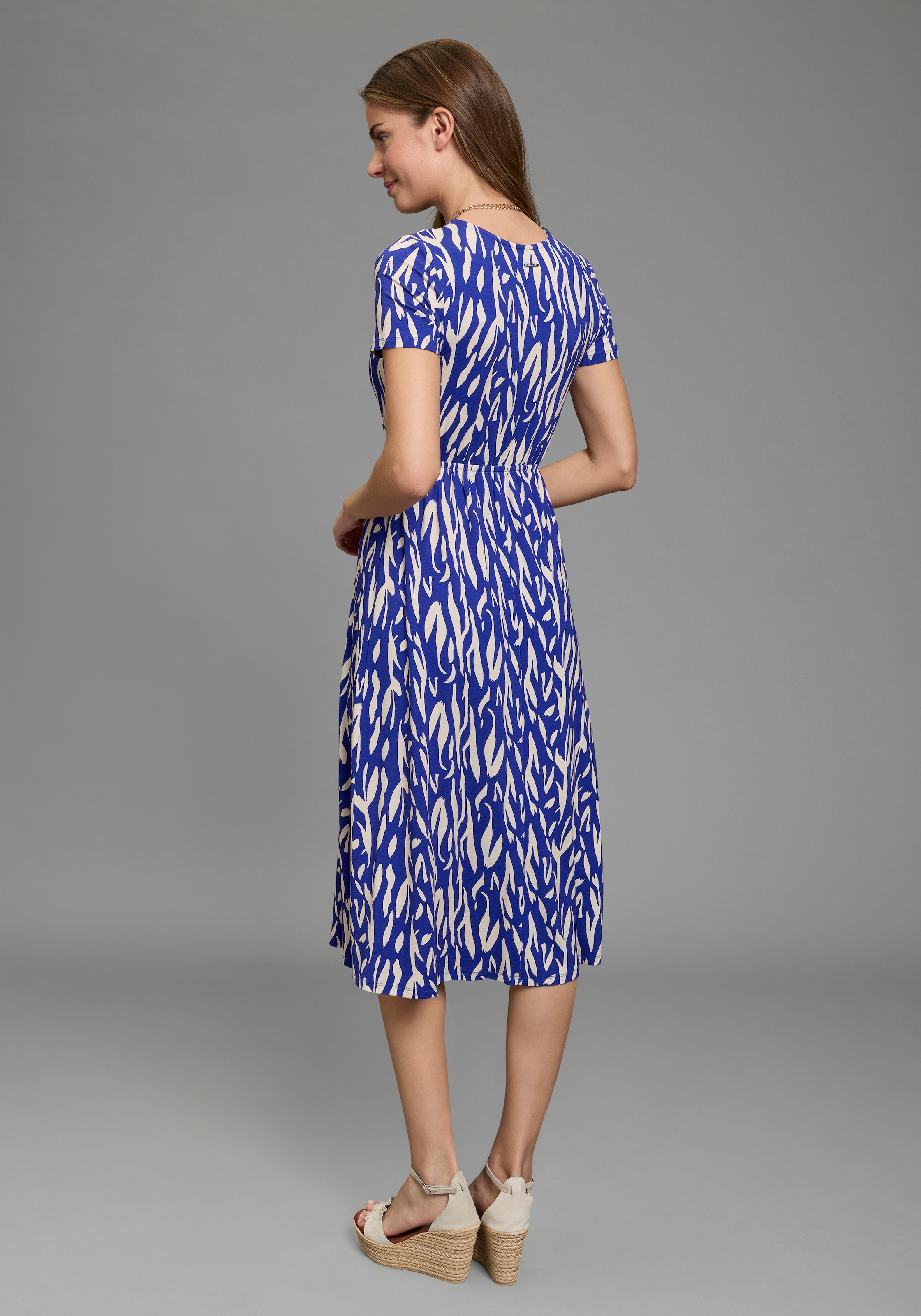 Laura Scott Sommerkleid casual Stil, für entspannte Tage, aus Viskose und Elasthan, Kurzarm