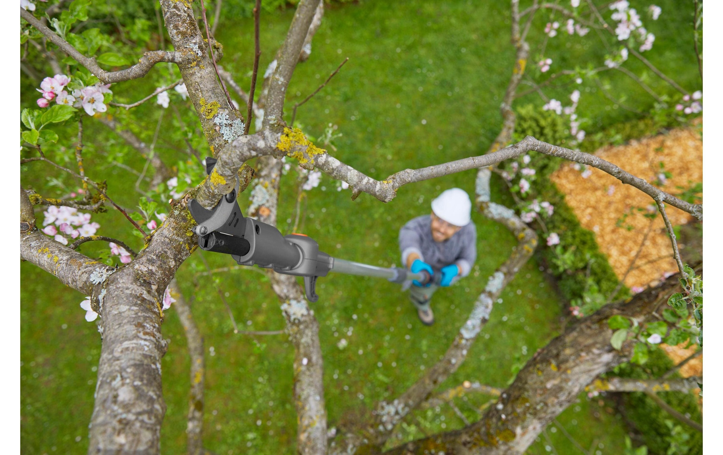 GARDENA Akku-Astschere »Akku-Teleskop-Baumschere«