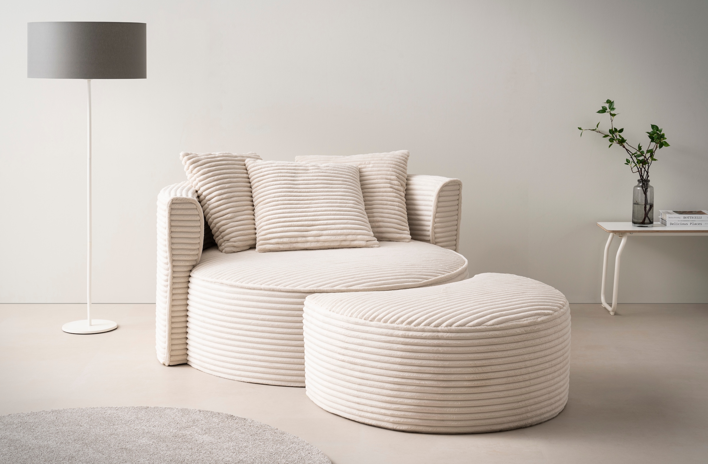 LeGer Home by Lena Gercke XXL-Sessel »Isalie, Rundsessel mit Hocker, Lesesessel, Loveseat, Big-Sessel«, (Set), trendige Stoffe, mit 3 Zierkissen, grosse Sitzfläche