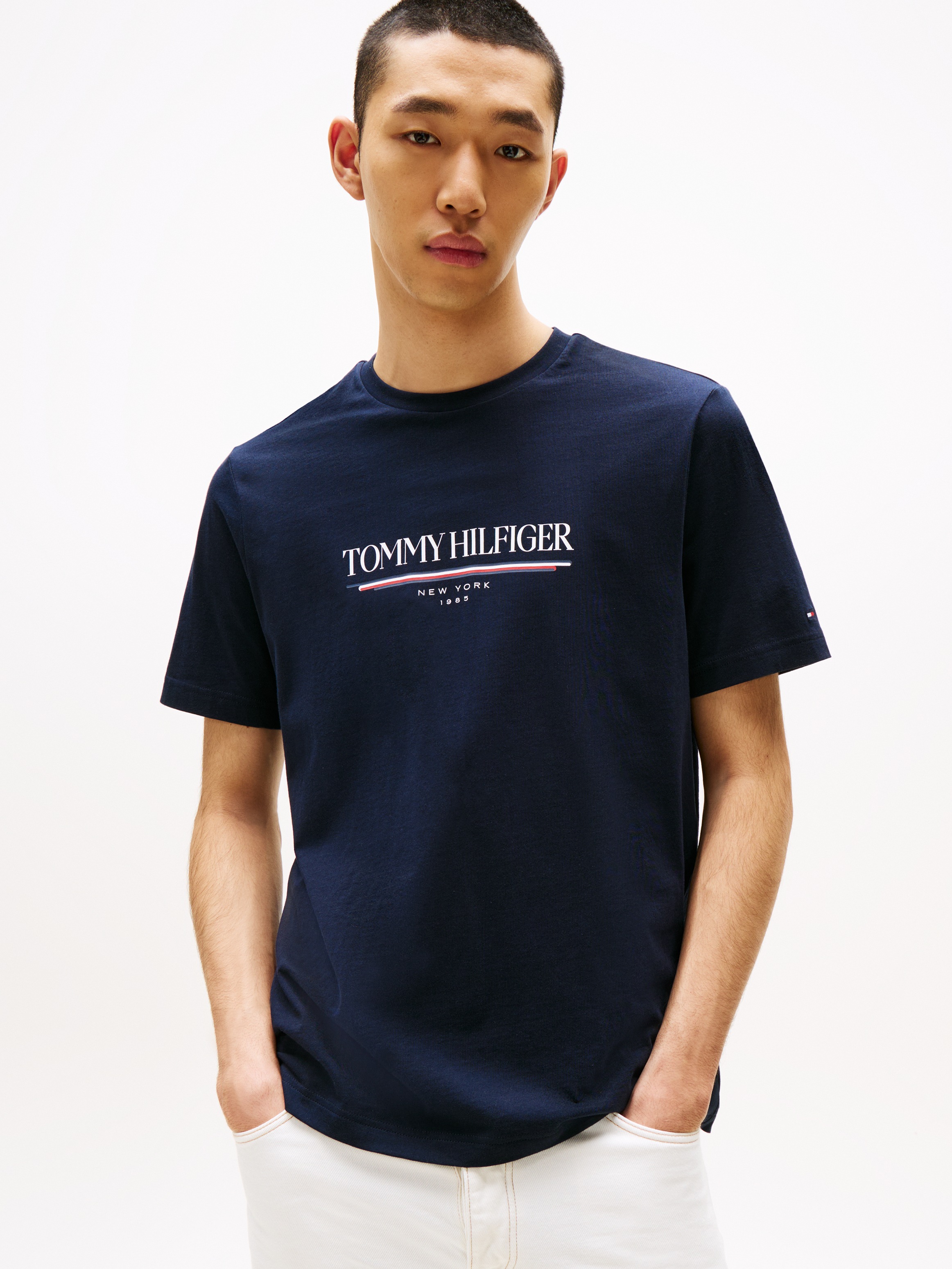 Image of Tommy Hilfiger T-Shirt "BRAND LOVE HILFIGER TEE"