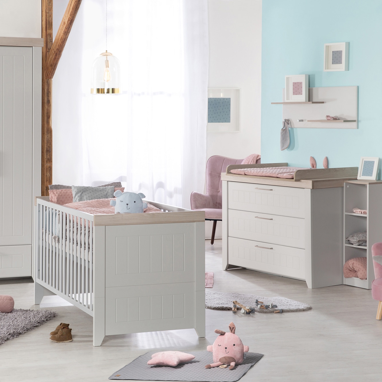 roba® Babymöbel-Set kaufen in mit & Made »Helene«, Kinderbett, Wickelkommode; St., 2 Wickelkommode), (Spar-Set, Europe jetzt Kinderbett