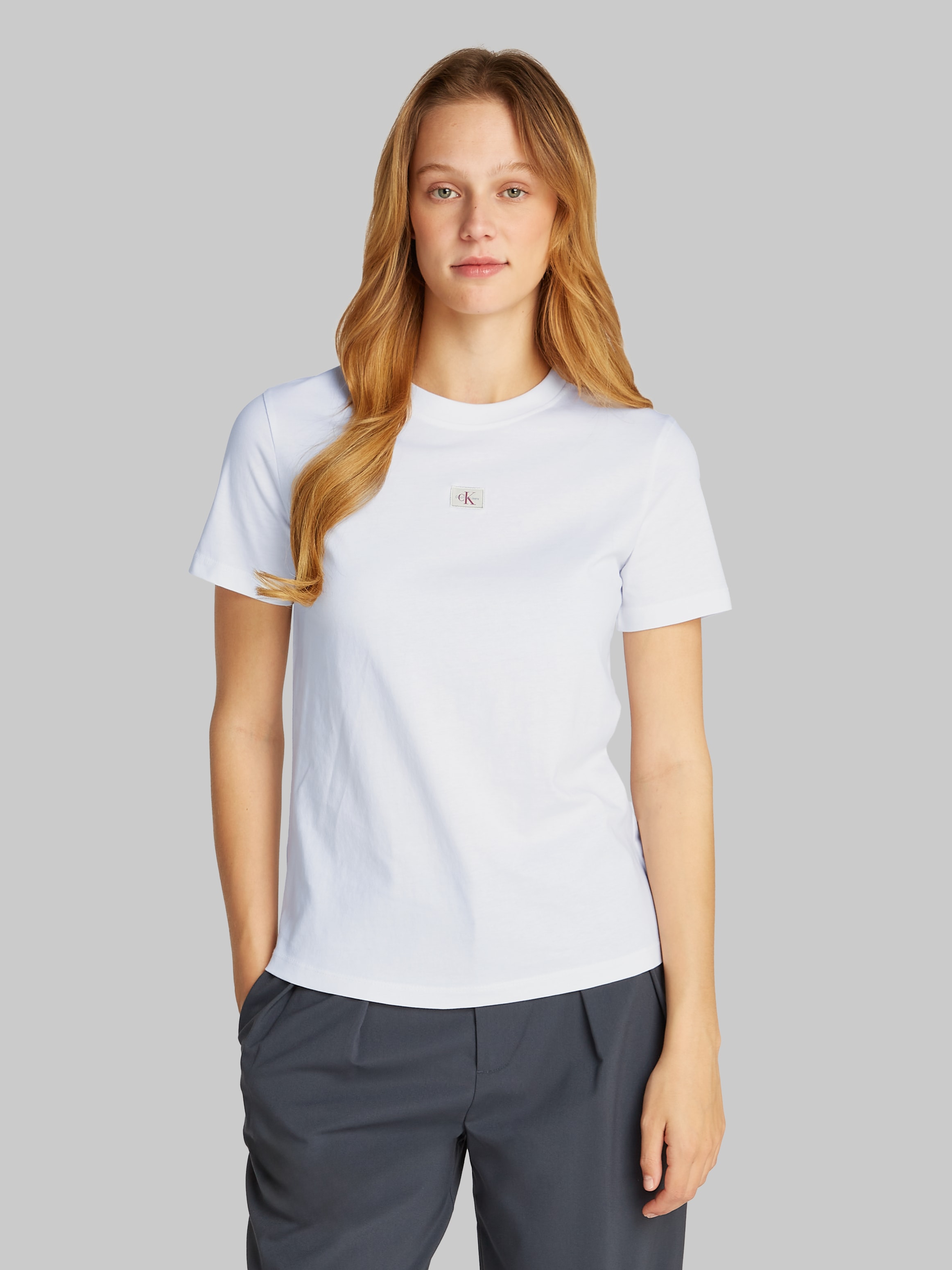 Calvin Klein Jeans Rundhalsshirt »WOVEN LABEL REGULAR JERSEY TEE«, mit Logodruck