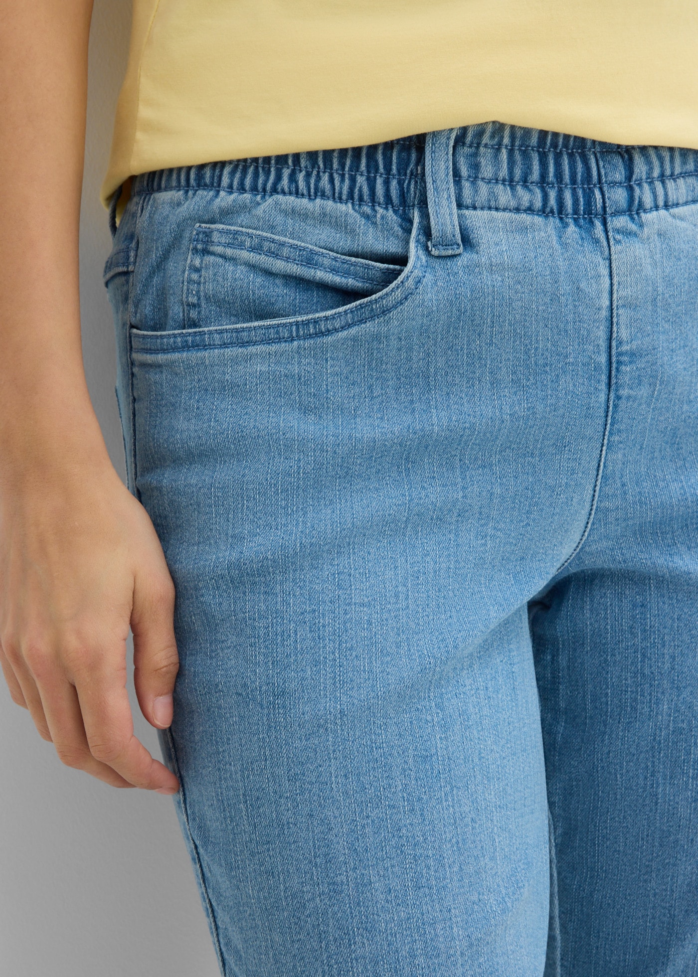 bonprix Jeans droit Paquet, 2 gerades Bein, mit erhöhtem Gummibund, in Stretch-Qualität