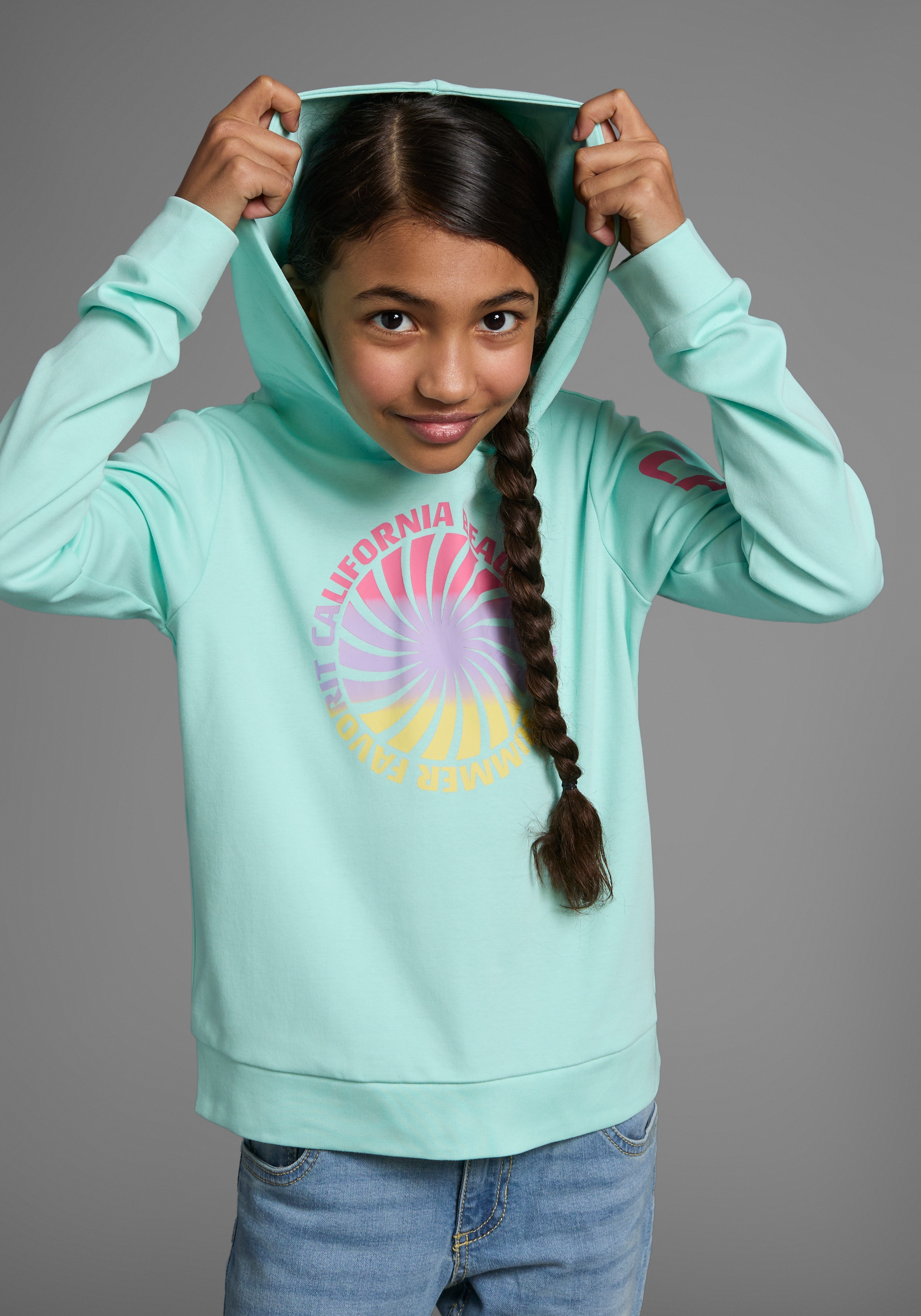 KIDSWORLD Kapuzenshirt », Langarmshirt mit Ärmelprint«, Langarm, gerade Passform, mit coolem Aufdruck