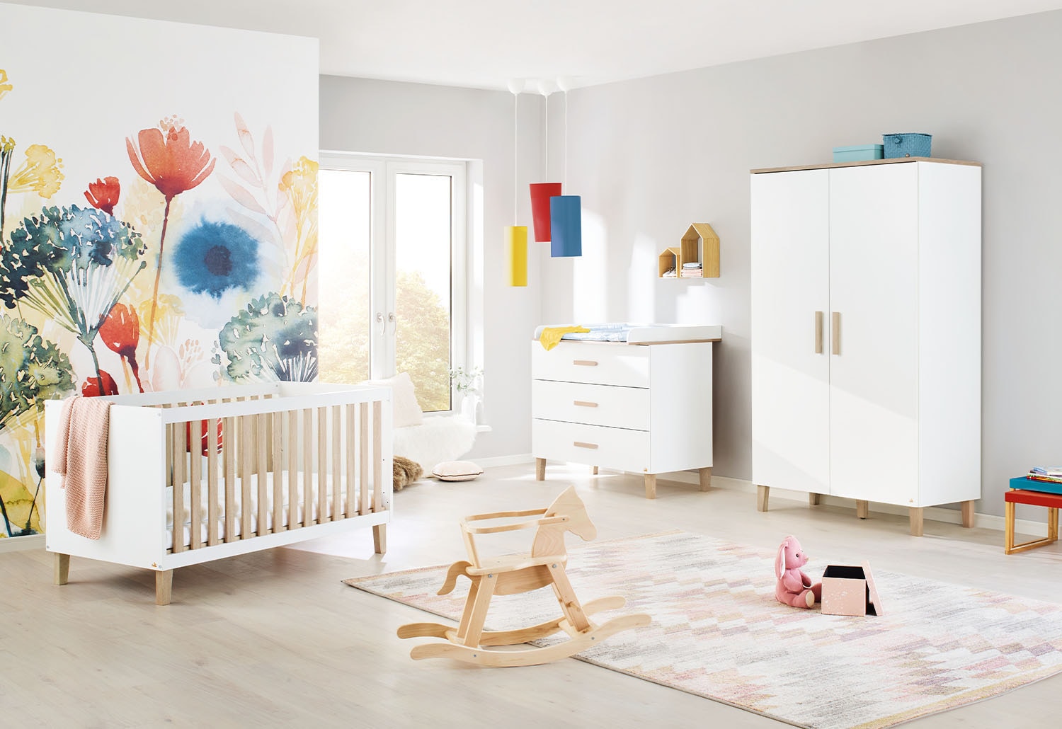 Babyzimmer-Komplettset »Lumi«, (Set, 3 tlg., Kinderbett, Schrank, Wickelkommode),...