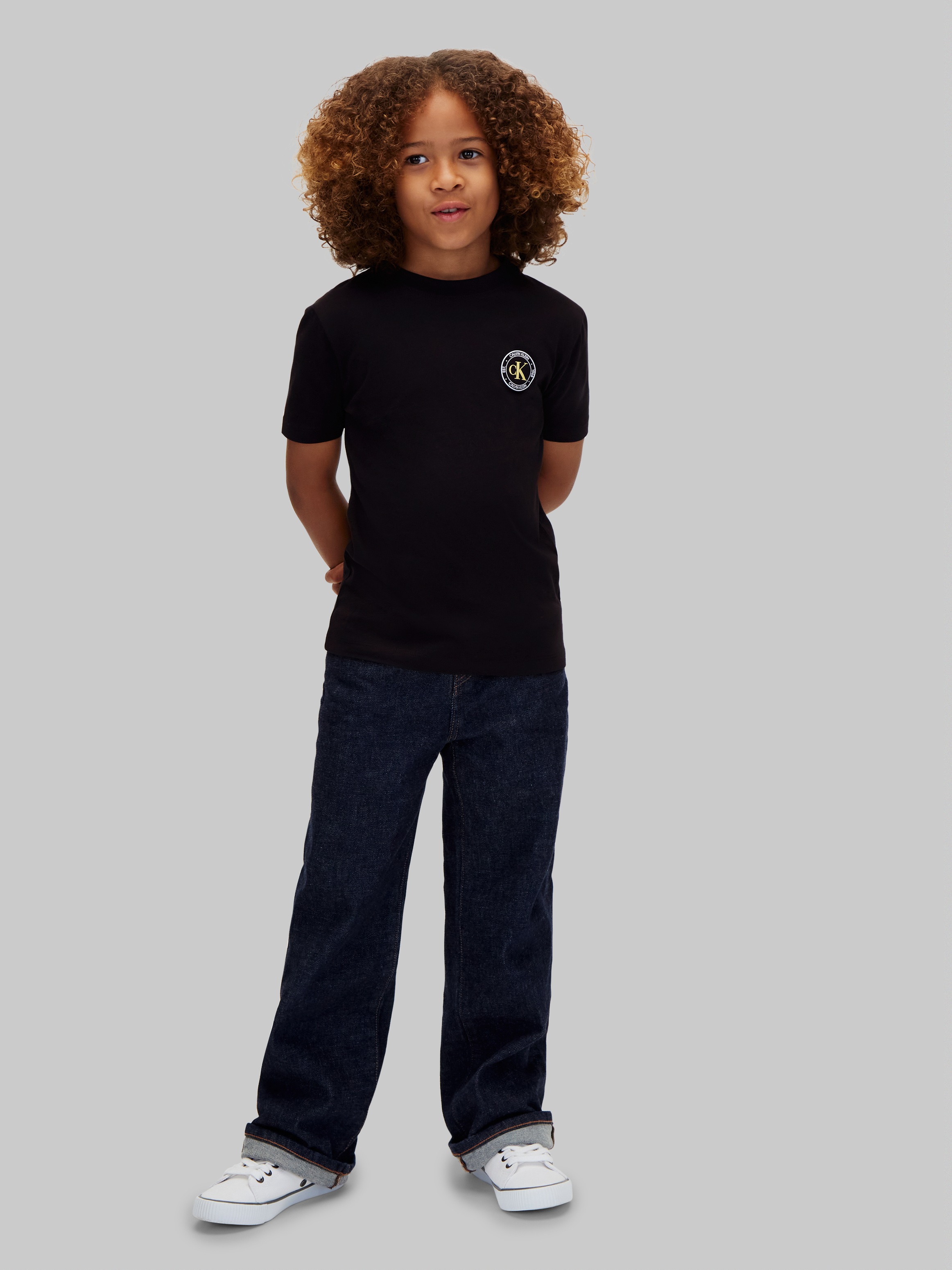 Calvin Klein T-shirt »CK SMALL CHEST CIRCLE SS T-SHIRT« coupe régulière avec col rond