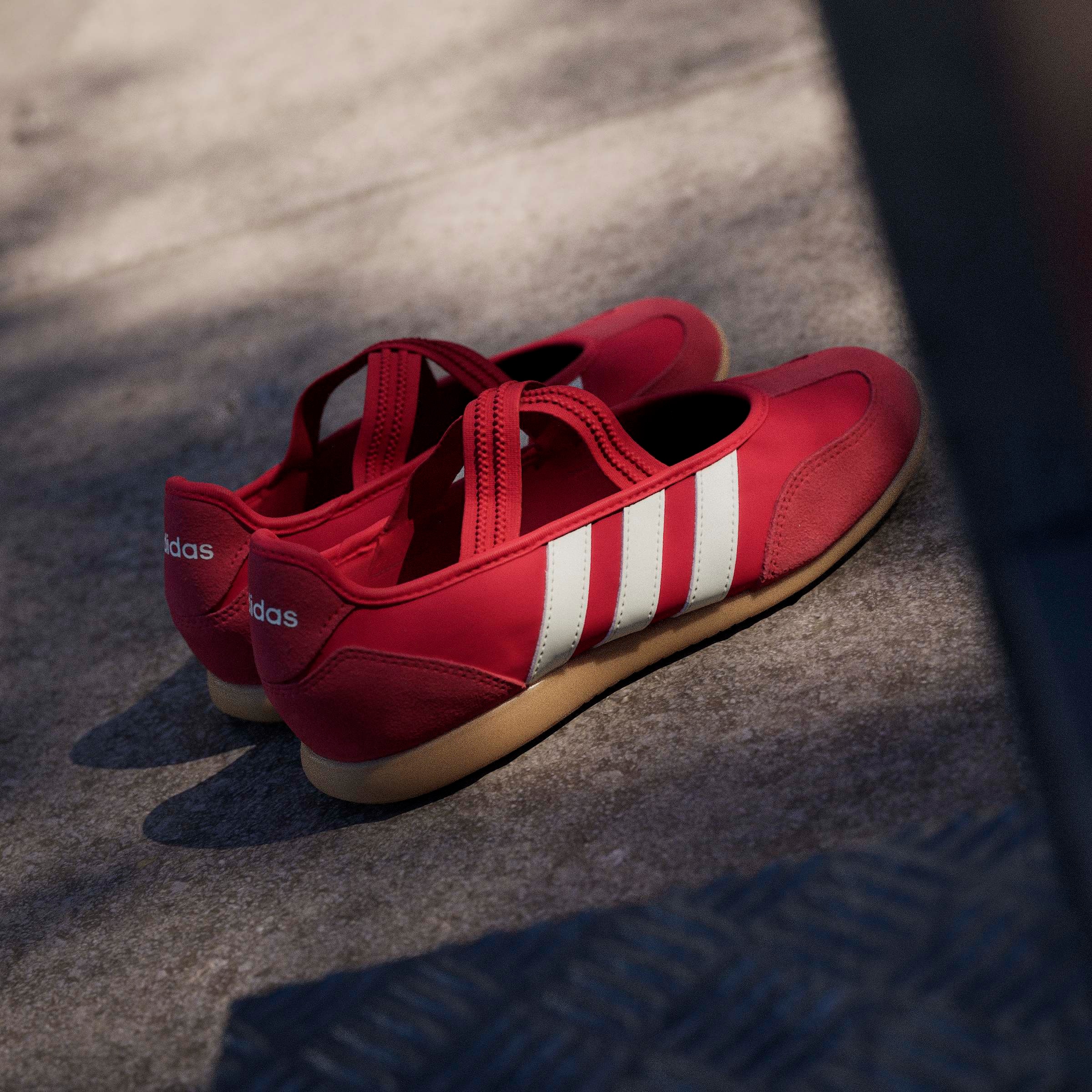 adidas Sportswear Ballerines Sneaker »BARREDA MARY JANE«  Design sur les traces de l'adidas Samba Mary Jane
