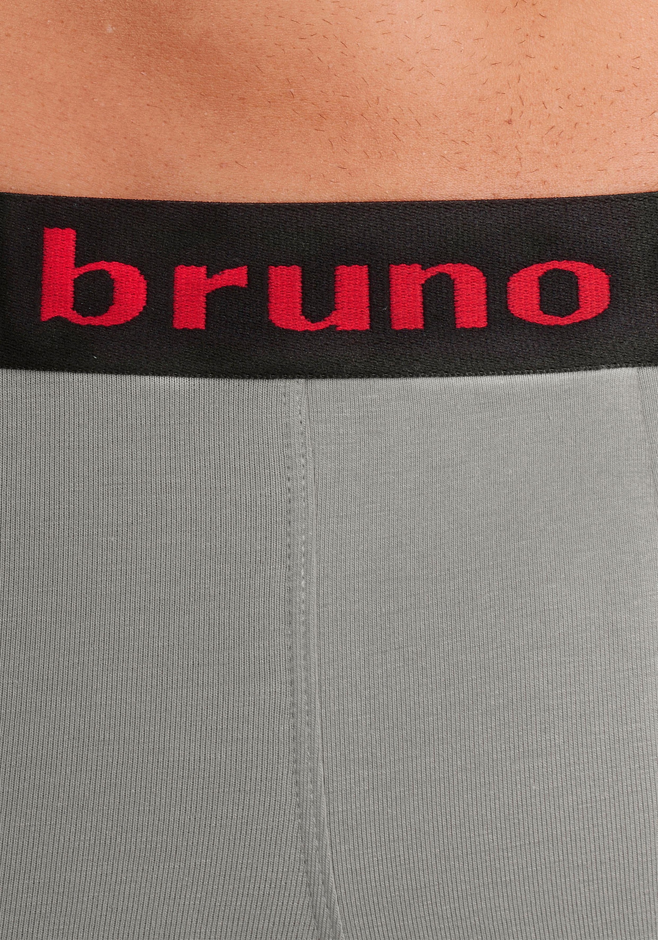 Bruno Banani Hipster, (Packung, 4 St.), knapp sitzende Boxershorts mit Logo Webbund aus Baumwollmischung