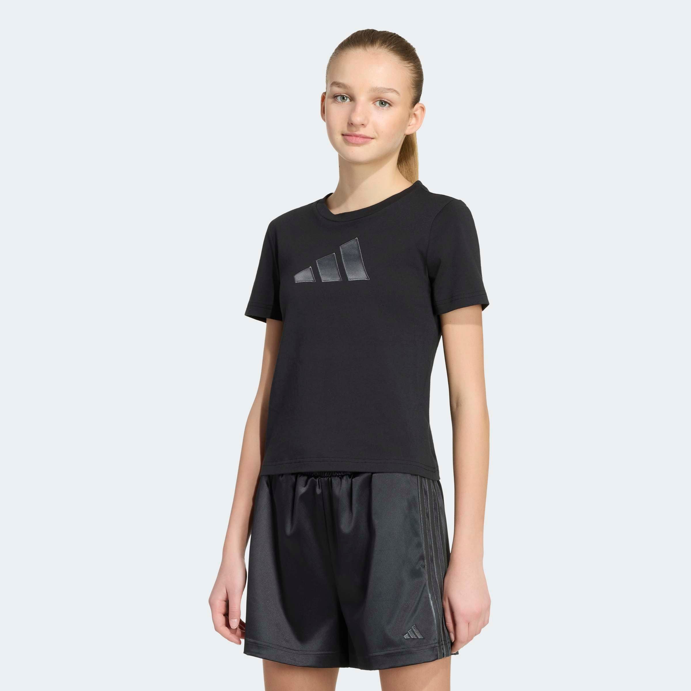 adidas Sportswear »SATIN« für Kinder, mit Rundhalsausschnitt, ohne Verschluss, aus Baumwolle