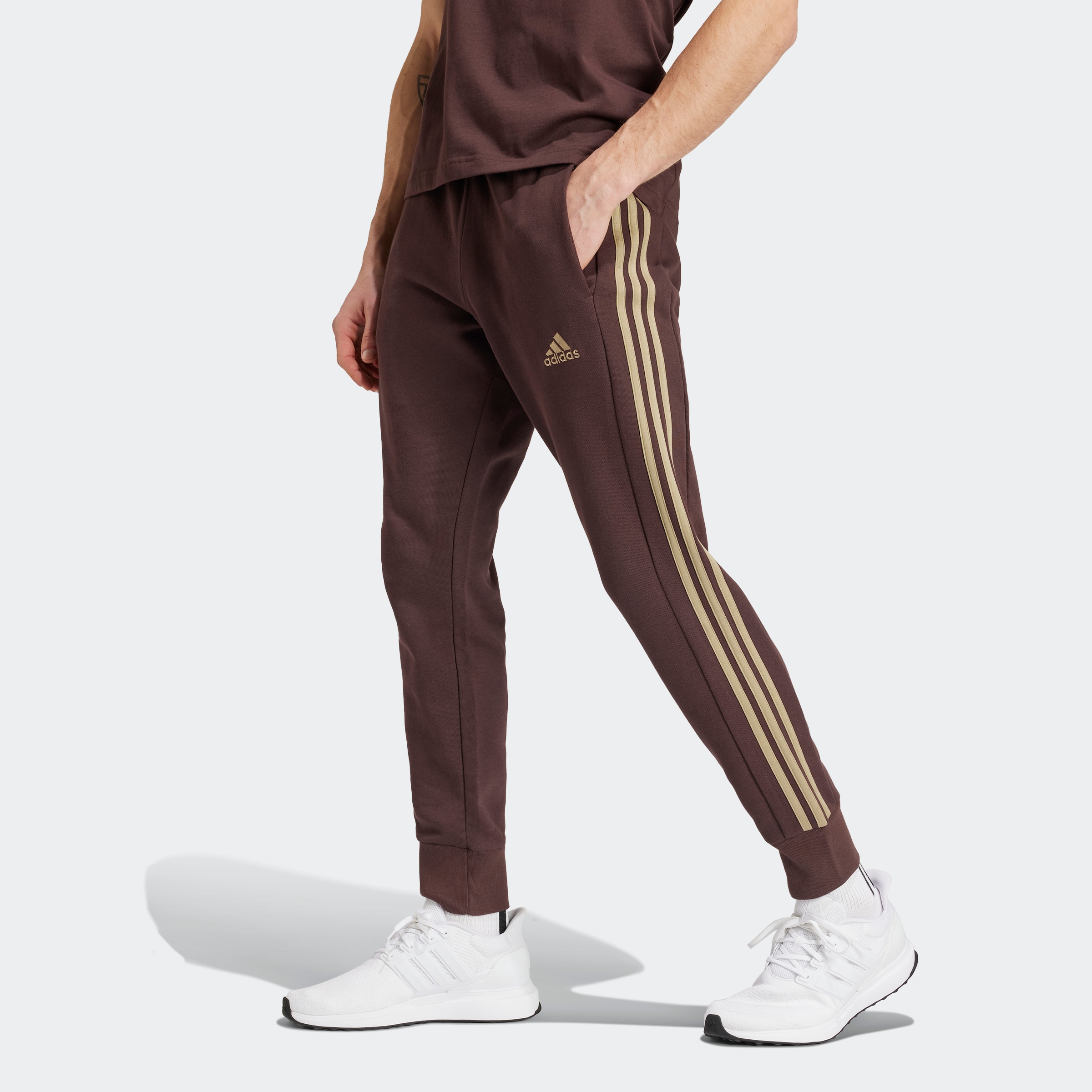 adidas Sportswear Sporthose »ESSENTIALS FRENCH TERRY TAPERED CUFF 3STREIFEN HOSE«, (1 tlg.), weiche Jogginghose