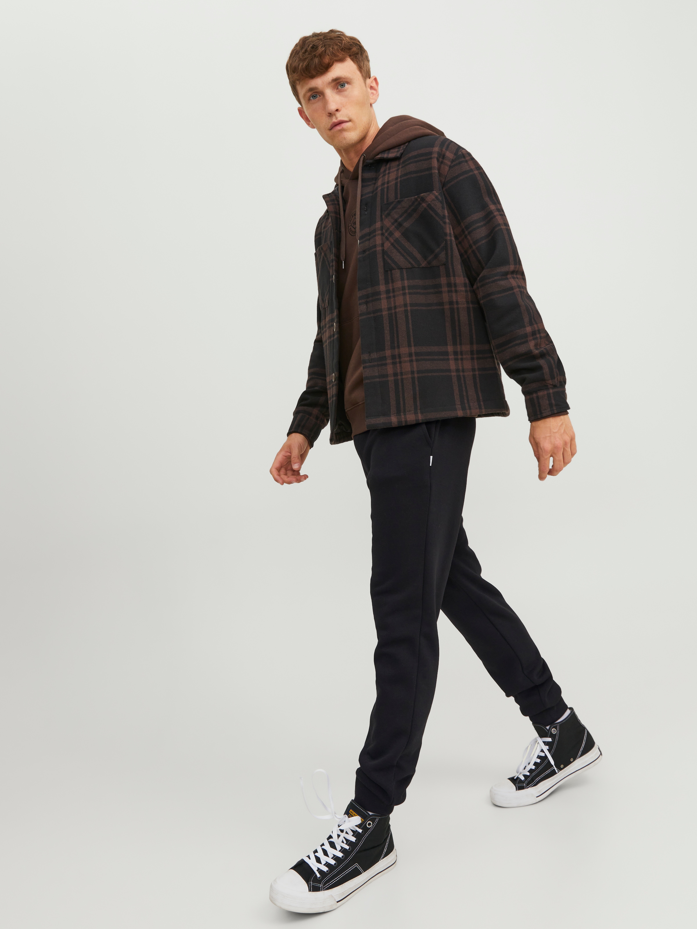 Jack & Jones Pantalon sweat »JPSTGORDON mit Kordelzug und Komfortbund«  unifarben, modisch, regular fit, Sweatware