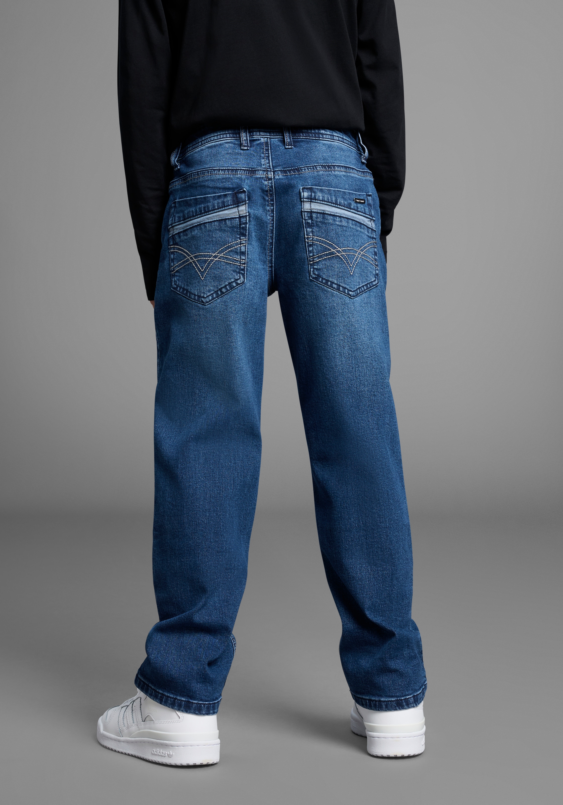 Bruno Banani Jeans loose fit »Loose fit Stretchjeans« NEU! BRUNO BANANI für TEENS. Lässige Jeans