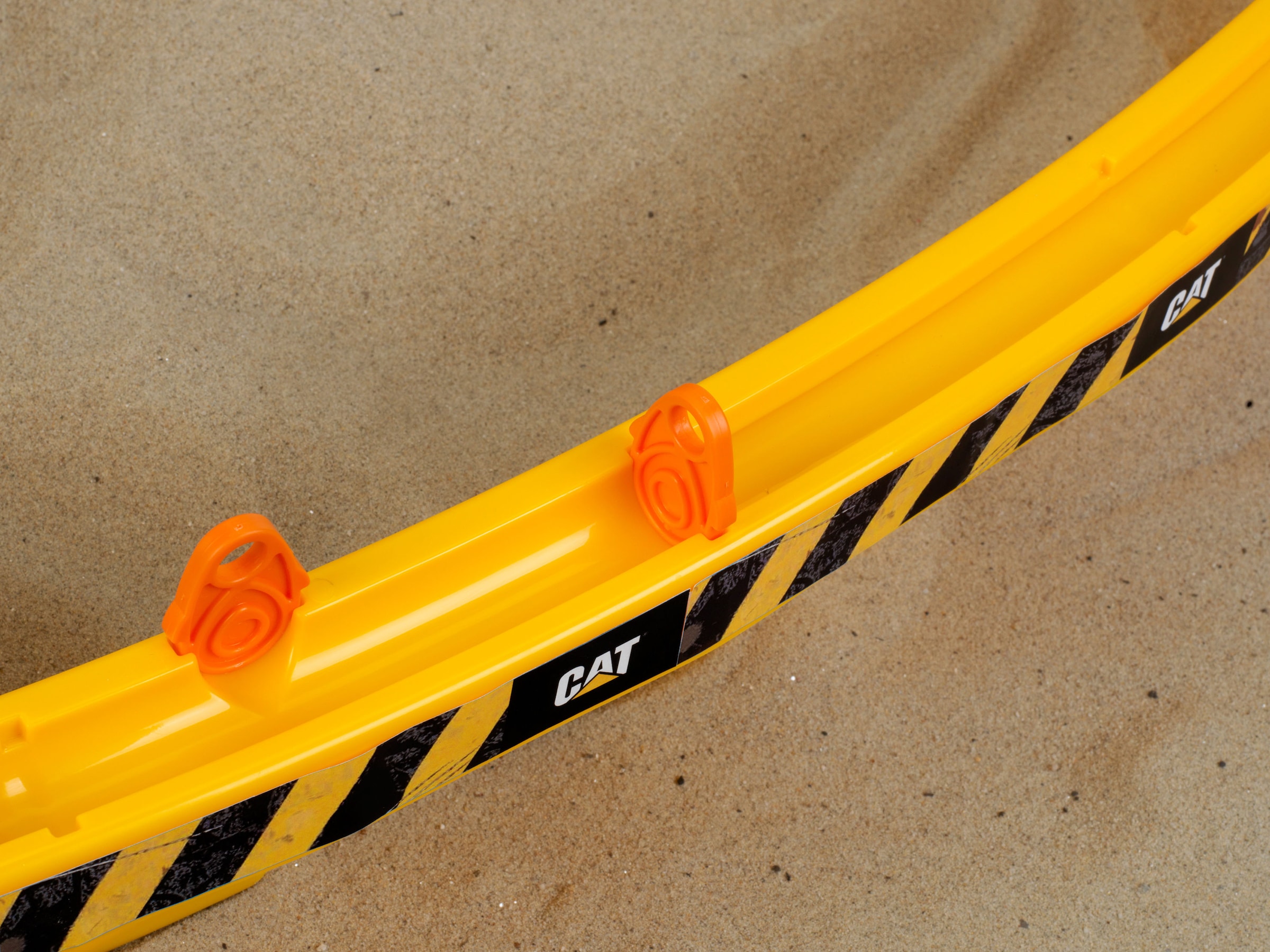 Klein Spielzeug-Radlader »Caterpilar CAT Sandbaustelle Mega«, (Set, 28 tlg.), mit 3 Cat® Fahrzeugen; Made in Germany