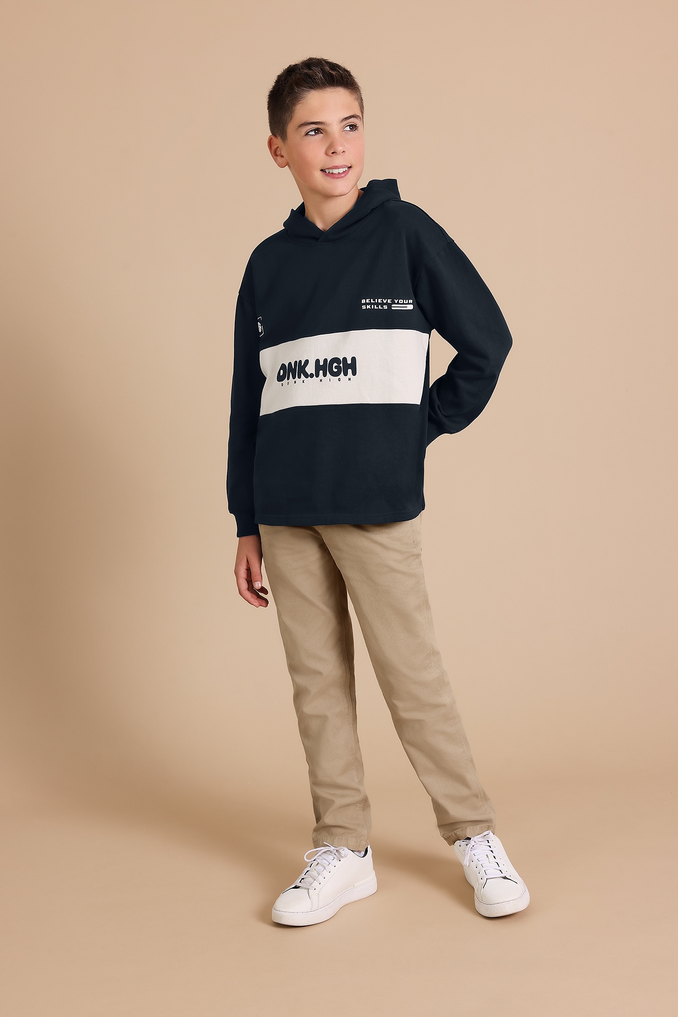 Image of Blue Seven Kapuzensweatshirt, mit grossem, markantem Frontmotiv