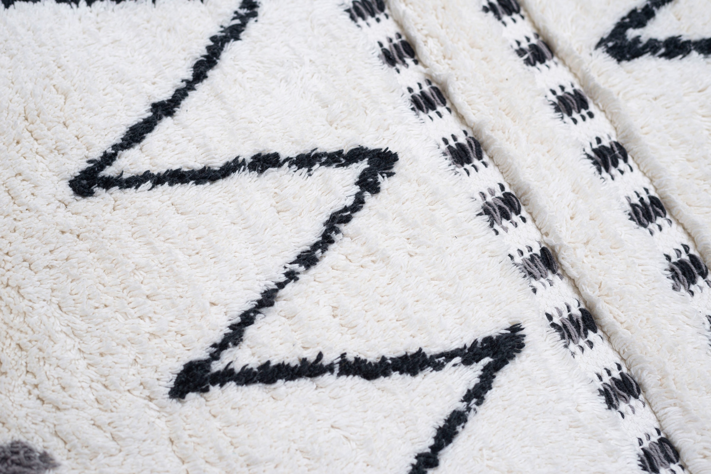 TOM TAILOR HOME Badematte »Ethno Bath«, fussbodenheizungsgeeignet, Badteppich, Berber Look, mit Fransen, ZickZack Muster, reine Baumwolle