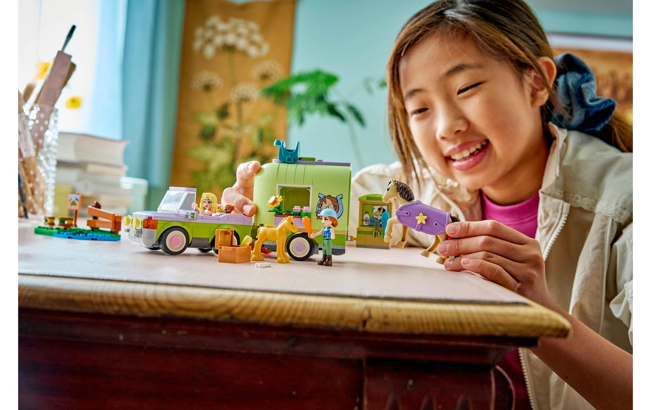   Konstruktionsspielsteine »Friends Pferd und Fohlen mit Pferdeanhänger 42695« Kategorie: Alltägliches