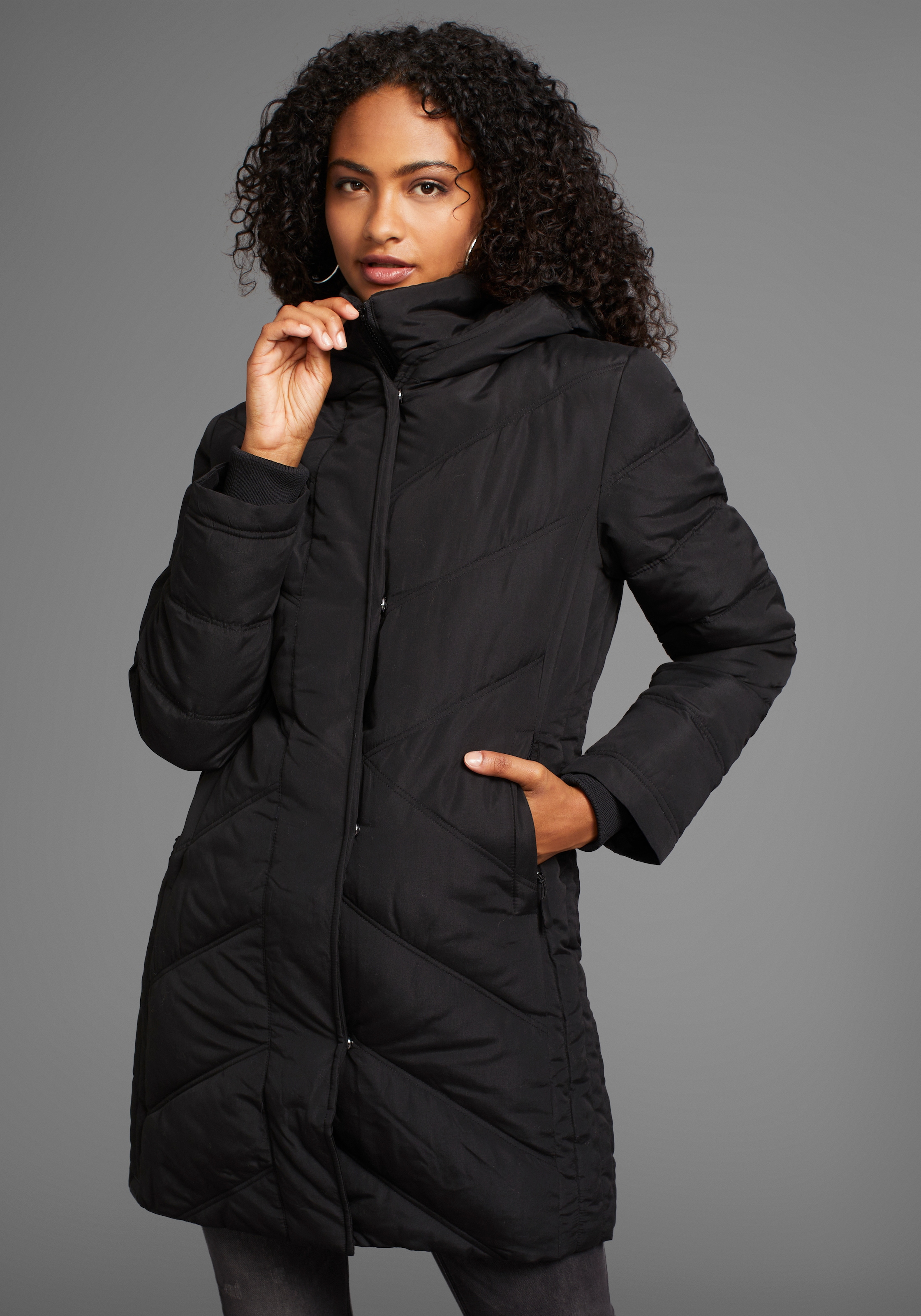 Image of KangaROOS Winterjacke mit Kapuze mit hochschliessendem Kragen, gefütterte Kapuze