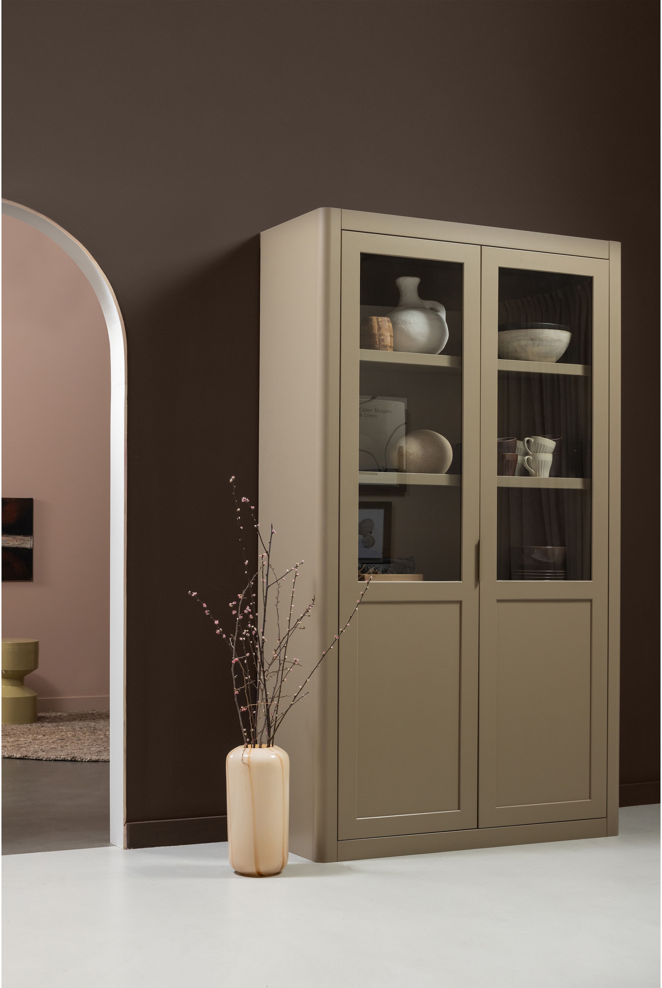 WOOOD Vitrine »Gunnar FSC®-Kiefernholz mit Glasstüren H 217 x B 120 x T 48 cm« Tragkraft 150 kg gesamt, wasserbasierter Schutzlack, Pfleigleicht