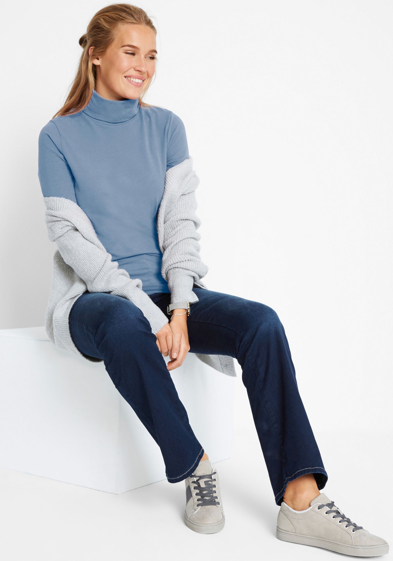 bonprix Jeans push-up coupe régulière, avec ceinture confortable, avec poches fendues