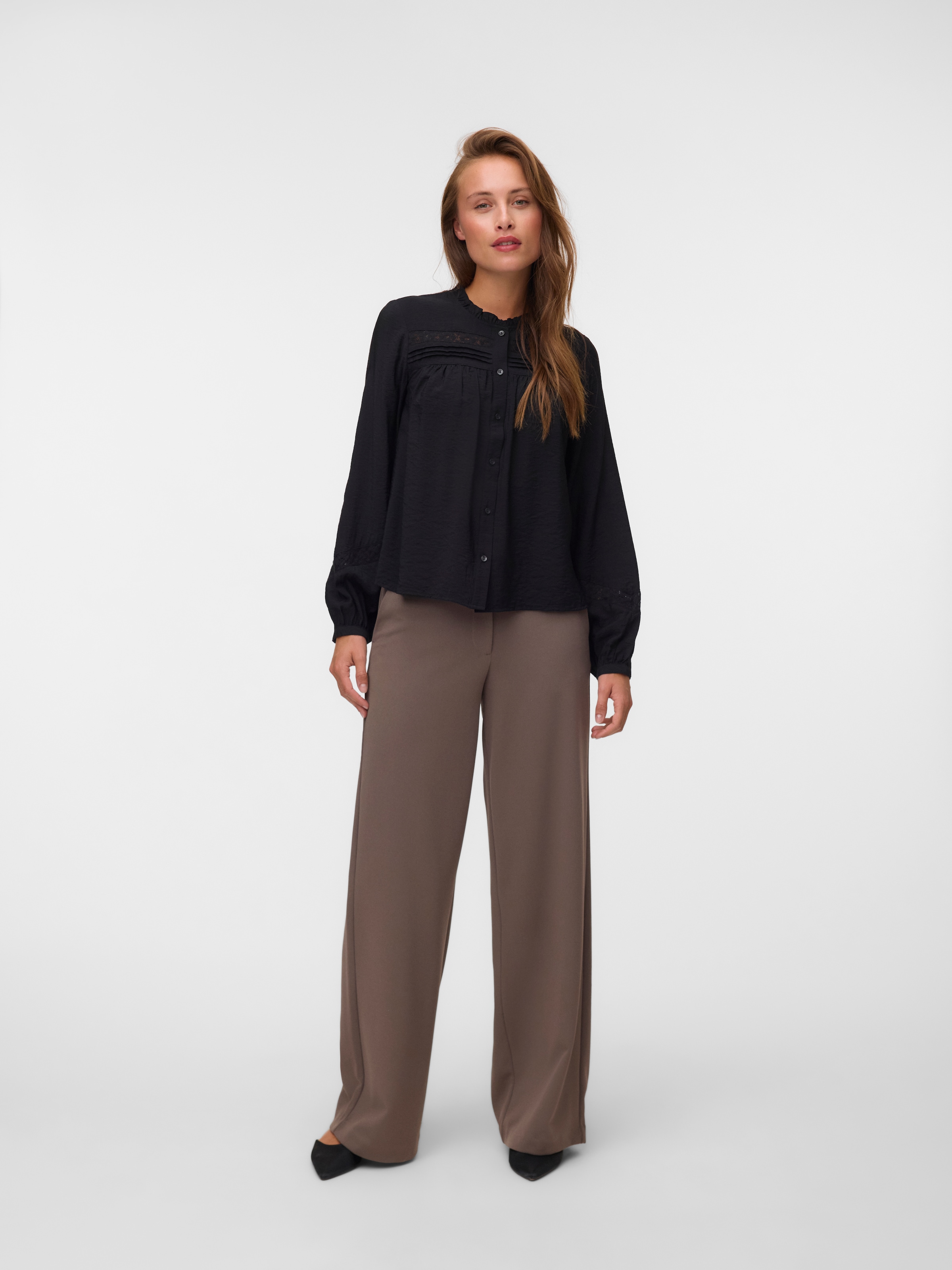 Vero Moda Blouse à manches longues »VMCASEY LS LACE SHIRT WVN NOOS« mélange viscose, coupe régulière