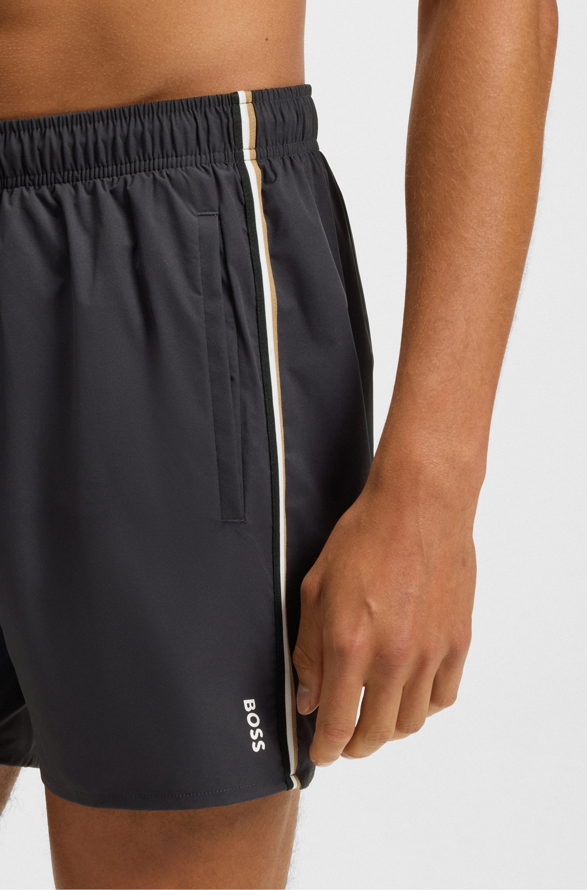 BOSS Badeshorts »Iconic«, mit Gesässtasche