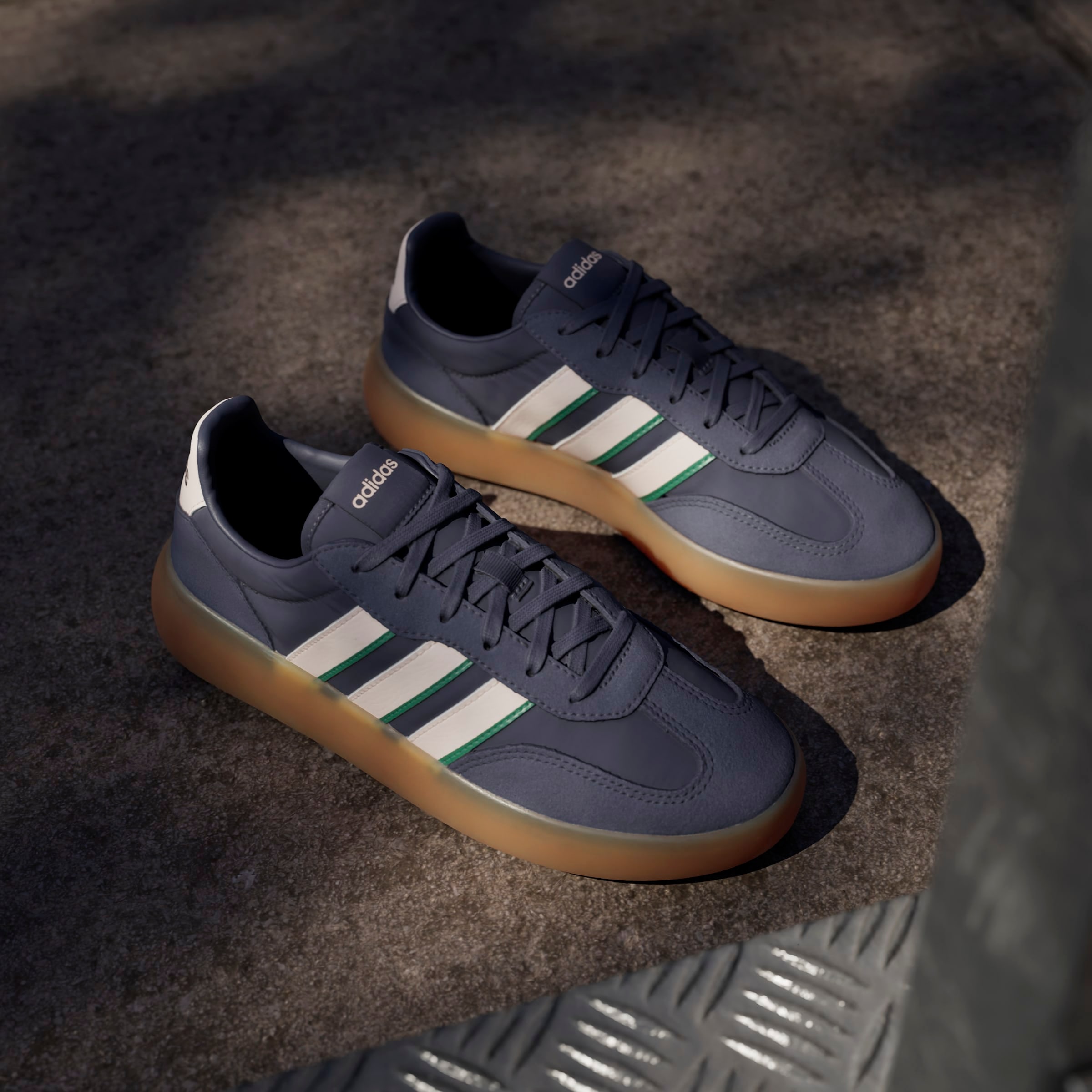 adidas Sportswear Sneakers »BARREDA DECODE«  inspiriert vom Design des adidas handball spezial