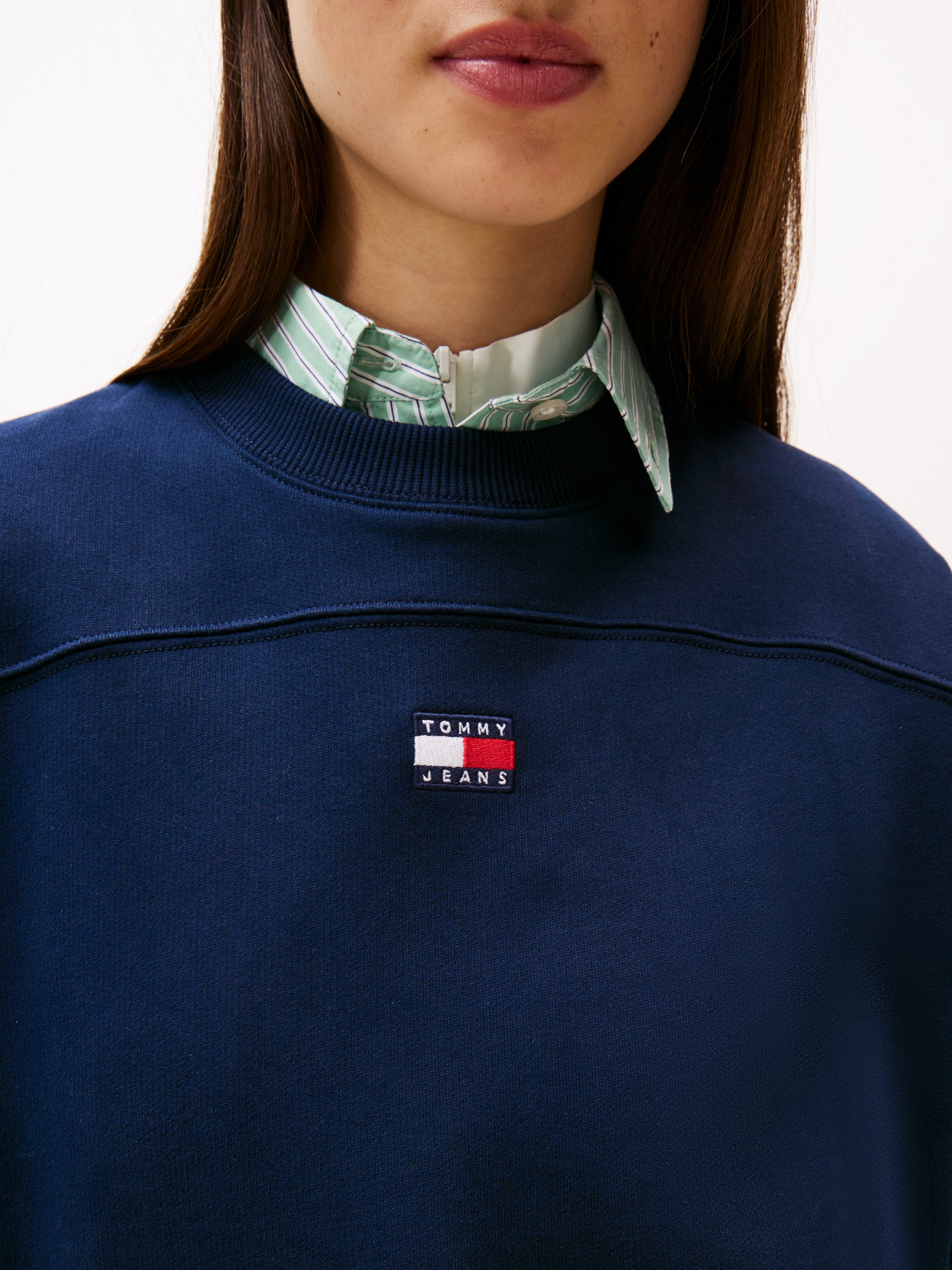 Tommy Jeans Sweatkleid »TJW BADGE SWEAT MIDI DRESS«