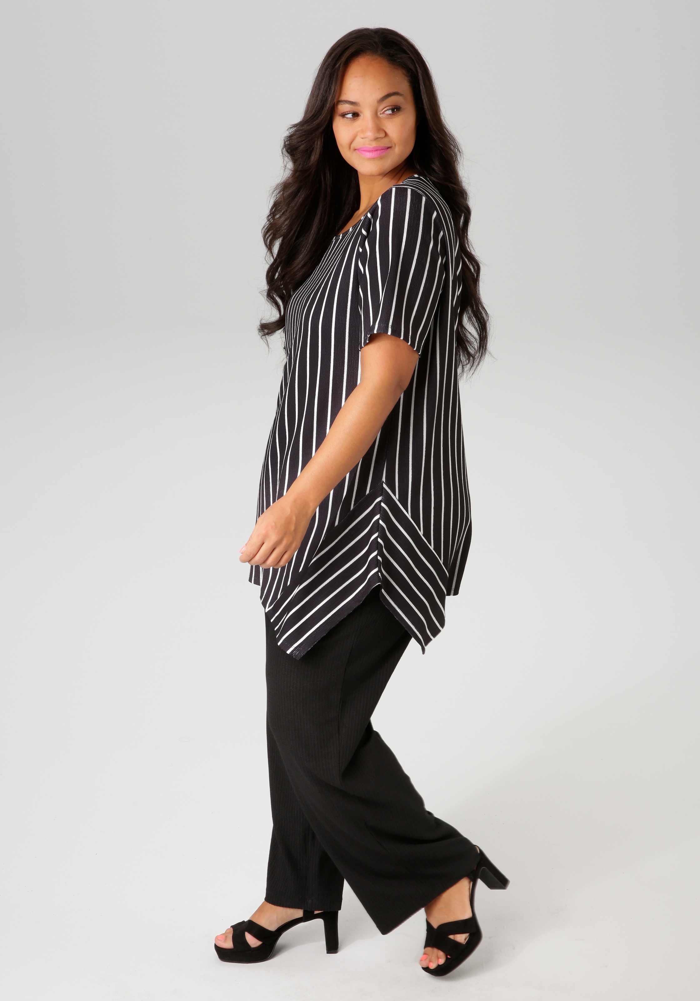 Aniston PLUS Blusenshirt, mit dezenter Streifenlook Struktur