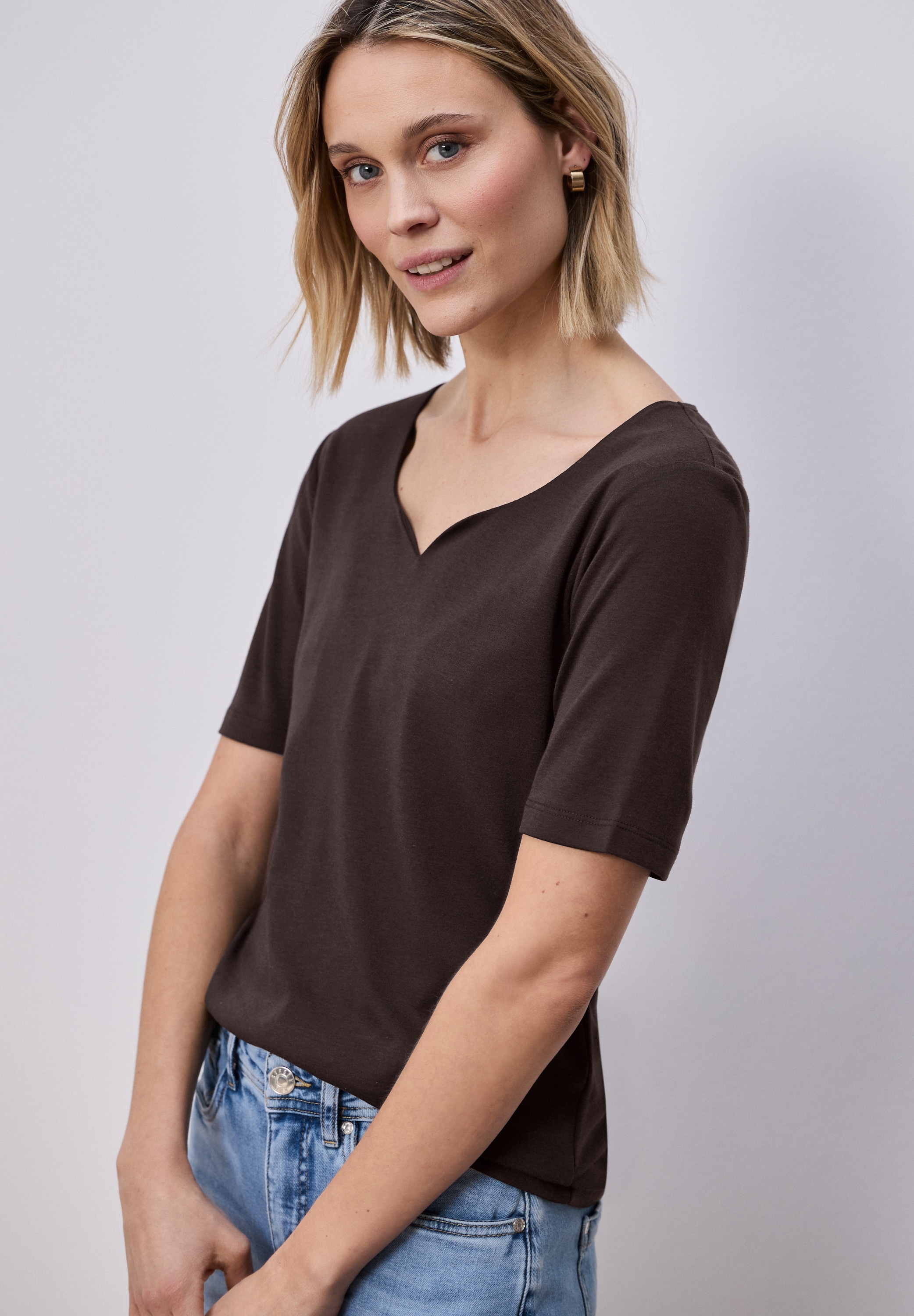 STREET ONE T-shirt à manches courtes »Style Ada« T-shirt d'été avec décolleté en cœur