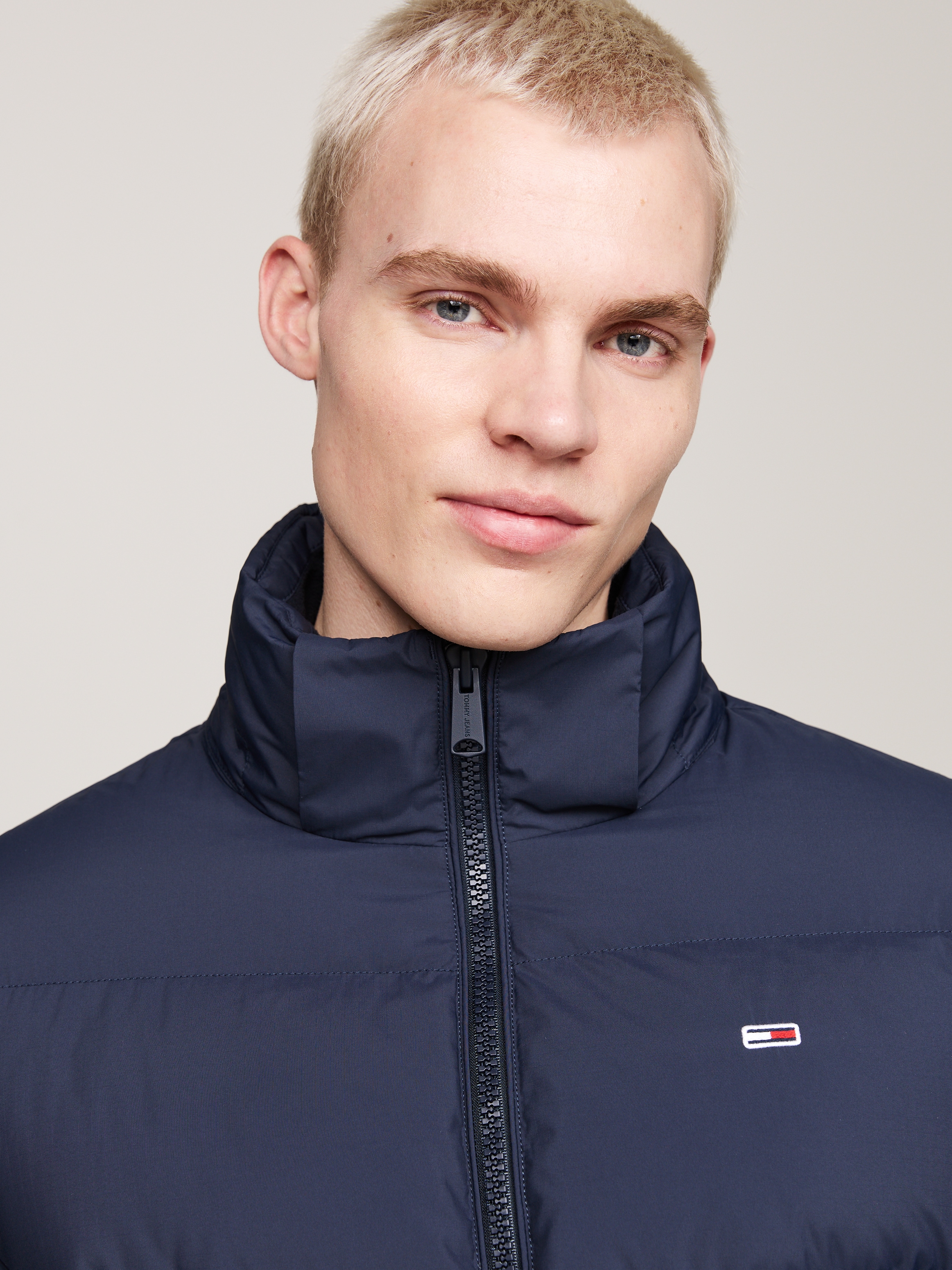 Tommy Jeans Plus Steppjacke »TJM ESSENTIAL DOWN JACKET EXT«, mit Kapuze, Grosse Grössen