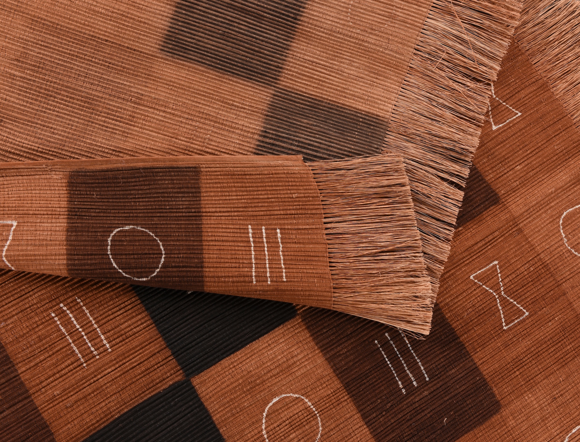 DIE HAUSKUNST Tapis »Tulon« Rectangulaire 4 mm Höhe Flachgewebe, handgewebt, mit Fransen