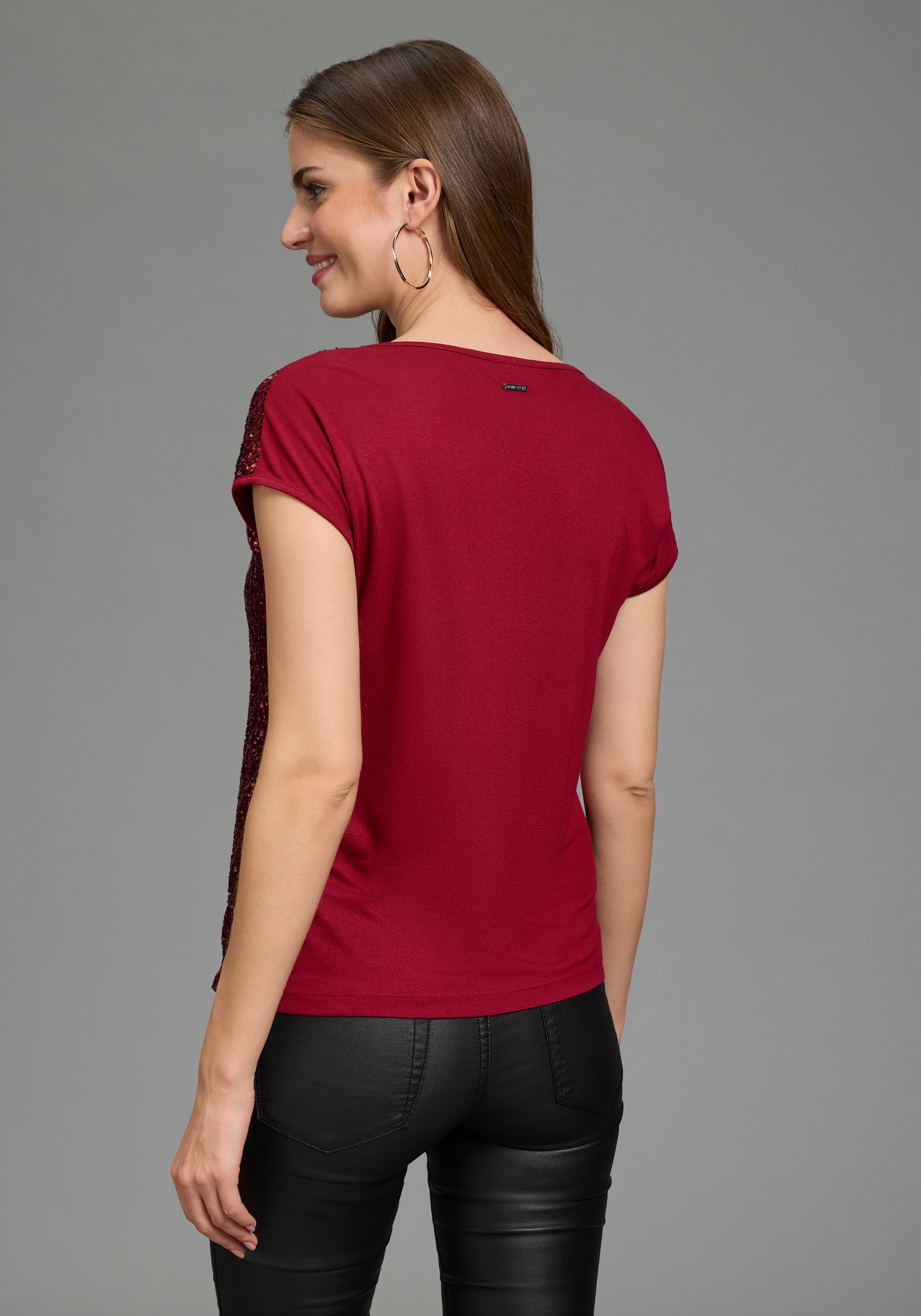 Laura Scott T-Shirt »mit Pailletten« und elastischem Jersey, figurumspielend, hüftbedeckende Länge