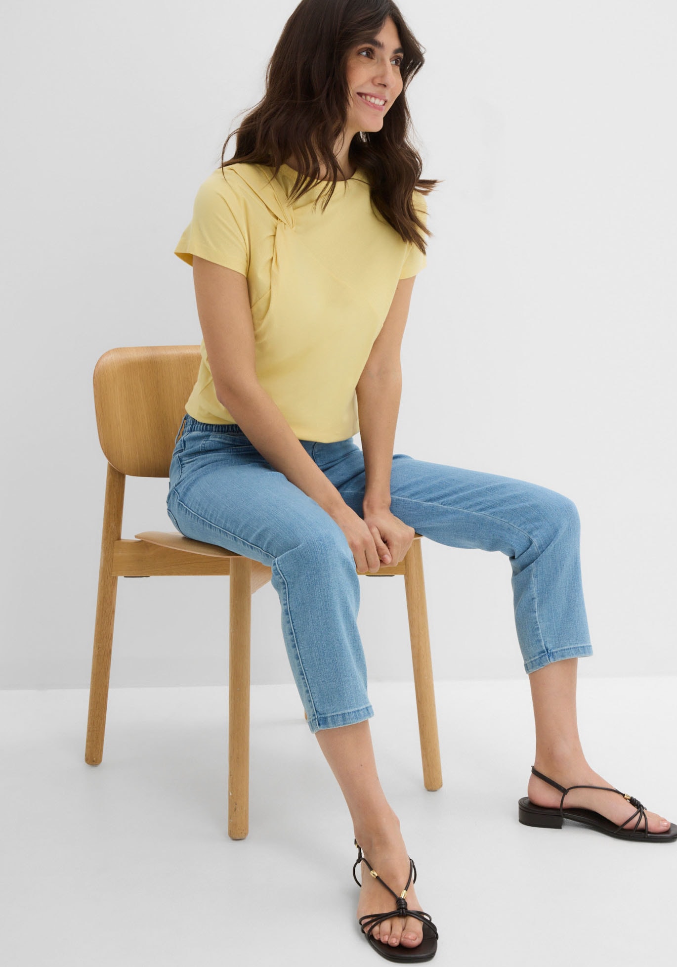 bonprix Jeans droit Paquet, 2 gerades Bein, mit erhöhtem Gummibund, in Stretch-Qualität