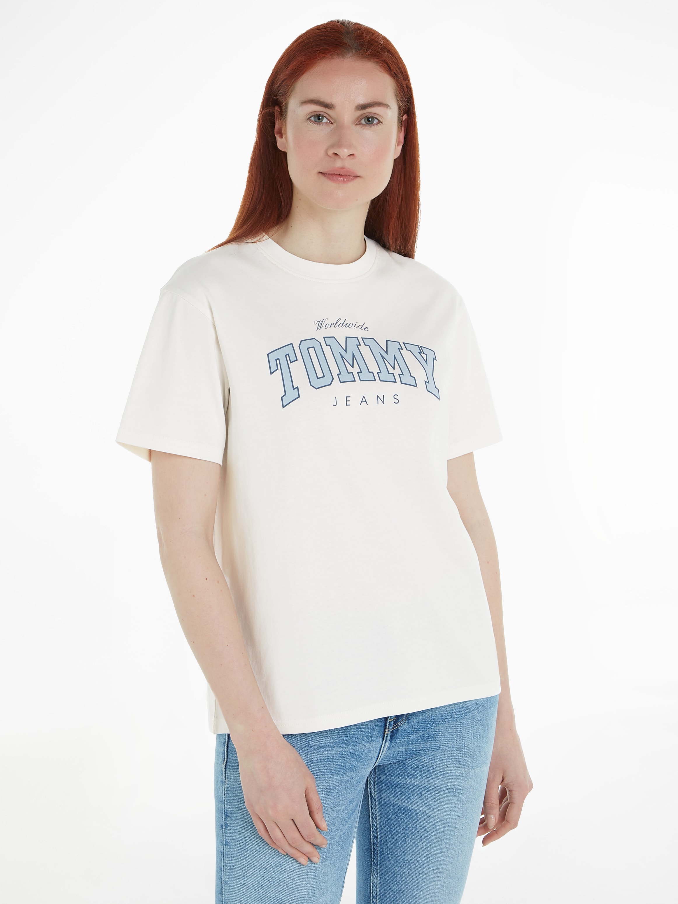 Tommy Jeans T-Shirt »TJW RLX VARSITY LUX TEE«, mit Frontprint
