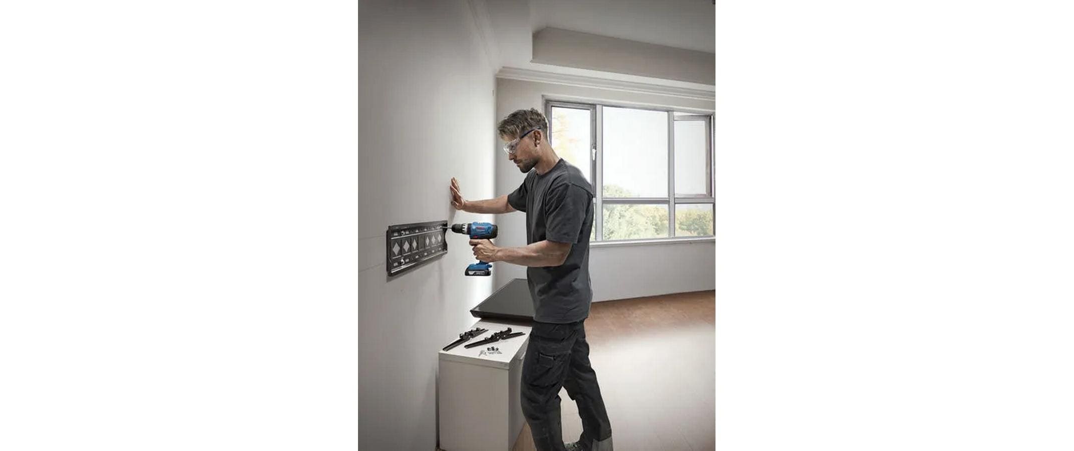 Bosch Professional Akku-Schlagbohrschrauber »GSB 18 V-25« Set,  Mit 2 Akkus und 1 Ladegerät