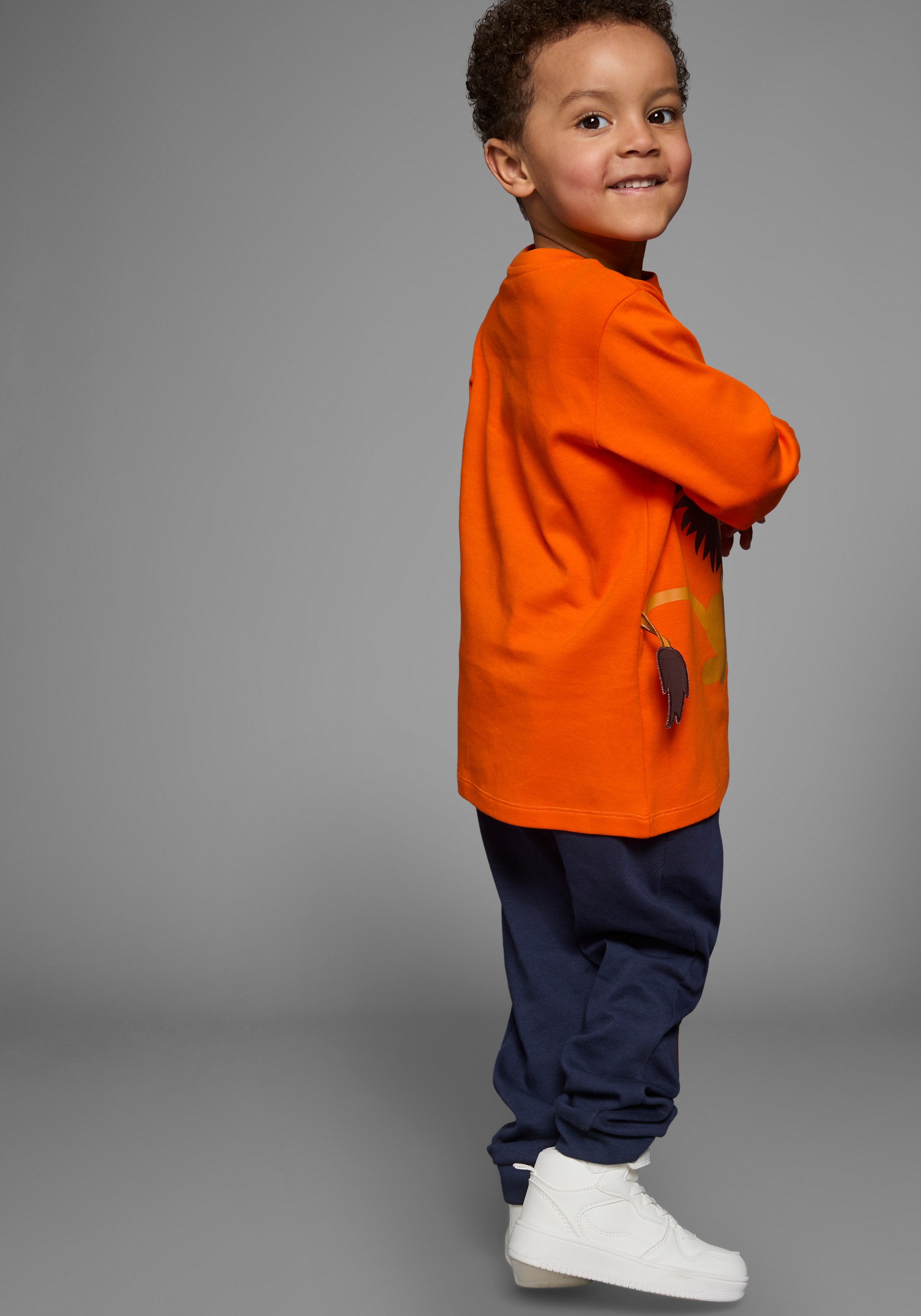 KIDSWORLD Shirt & Hose »2tlg. Set Langarmshirt+Hose«, mit Löwendruck