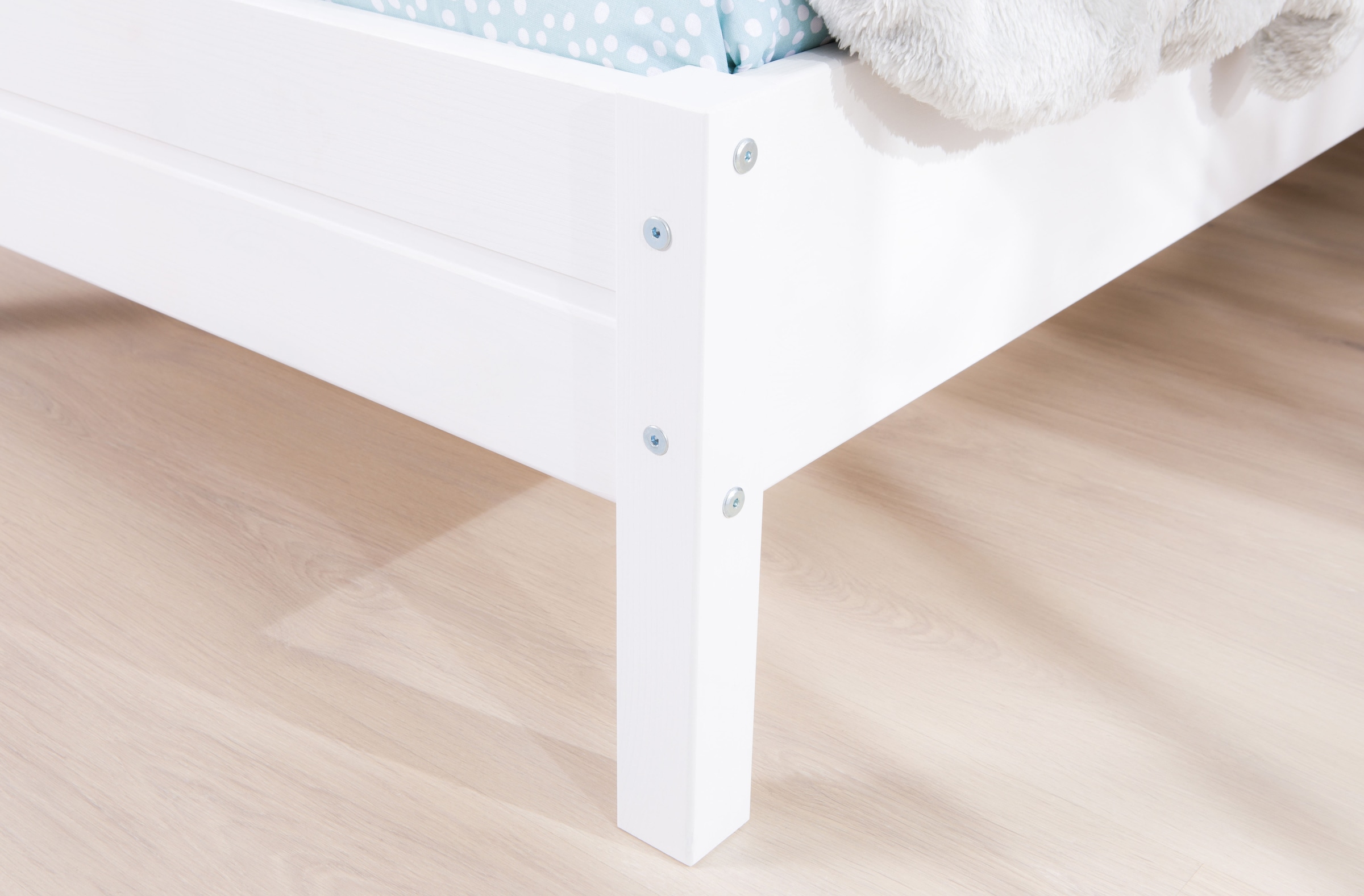 Ticaa Futonbett »Merci«, Einzelbett, aus Kiefer Massivholz, inkl. Rollrost
