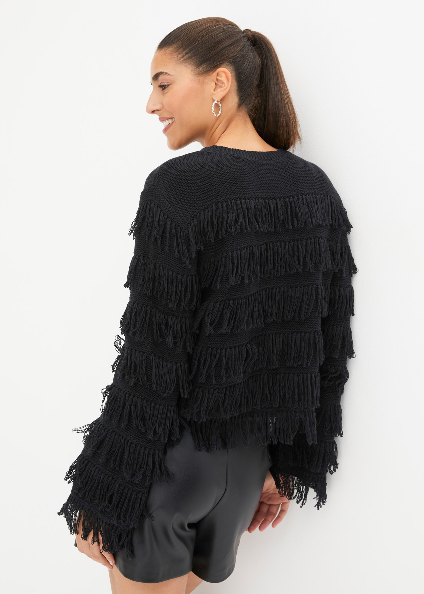 bonprix Strickpullover im tollen Fransen-Look mit hohem Baumwollanteil, lässige Passform