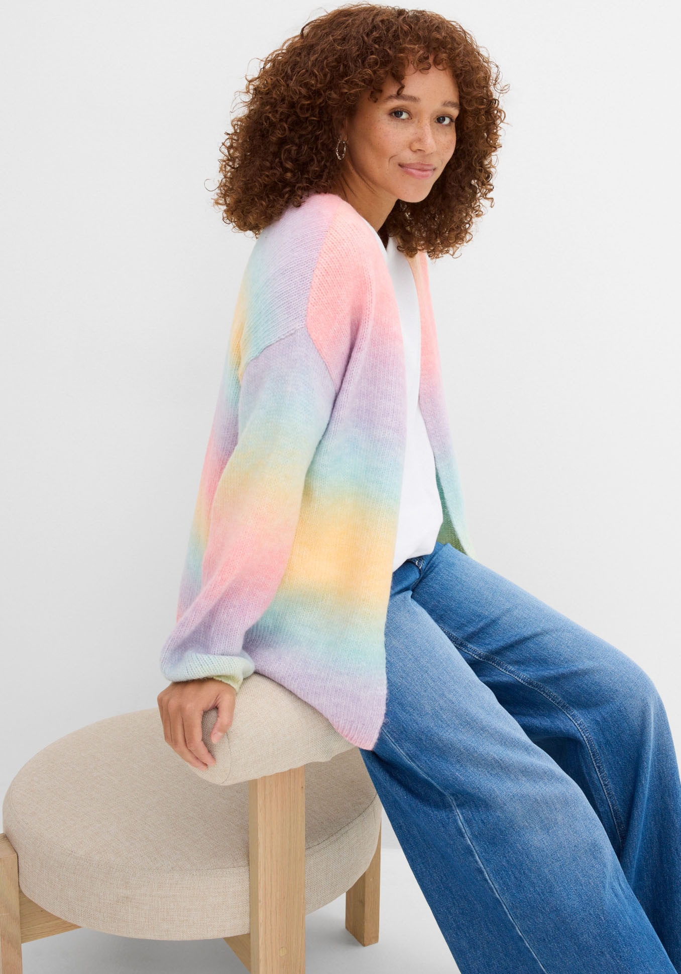 bonprix Veste en tricot »Grobstrickjacke aus weichem Woll-Mix« coupe oversize, aspect multicolore, forme ouverte,