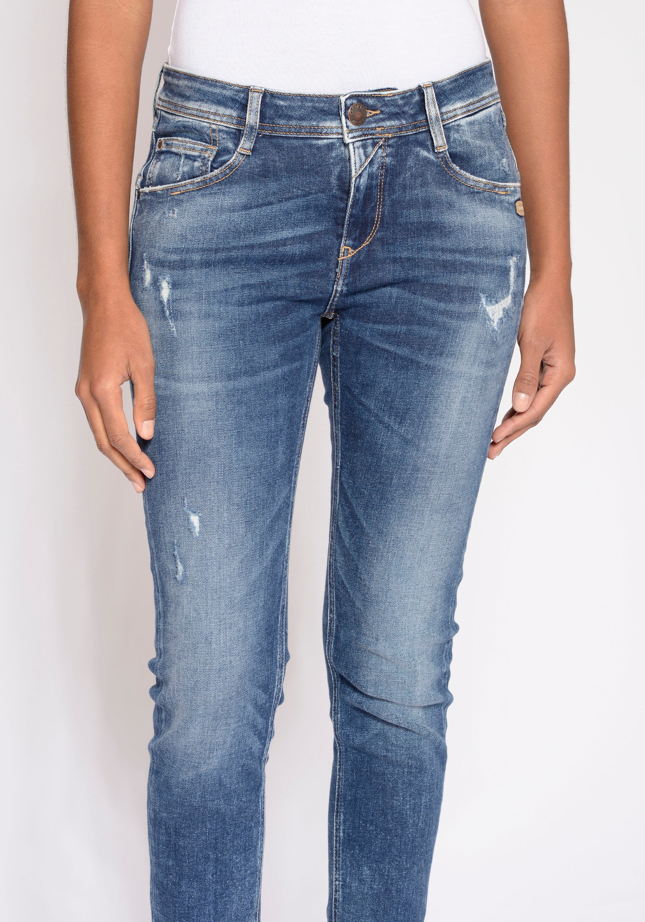 GANG Relax-fit-Jeans »94AMELIE«, mit doppelter Passe und tief sitzenden Taschen hinten