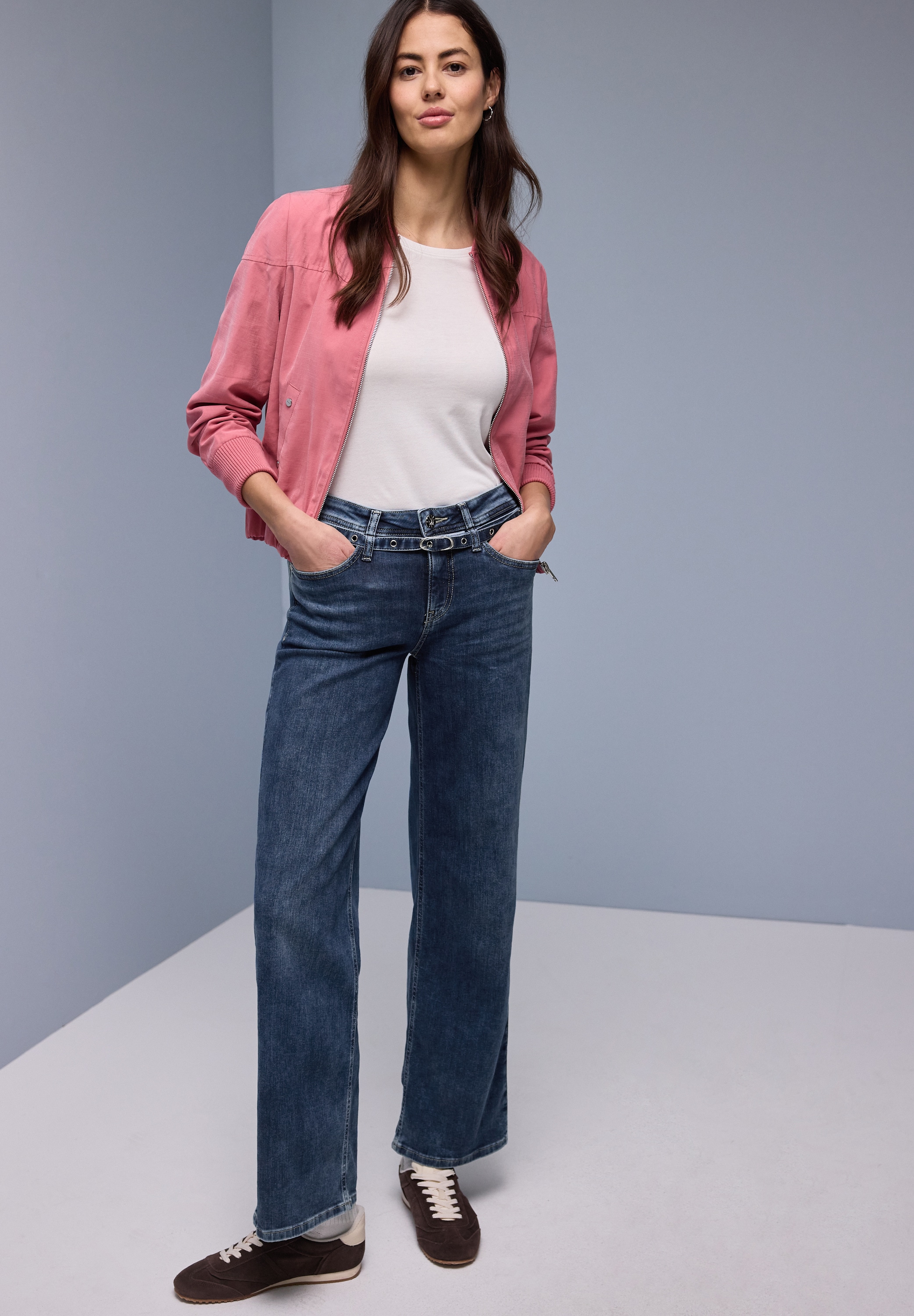 Image of STREET ONE Loose-fit-Jeans "Style Emee" mit praktischem Denim-Gürtel