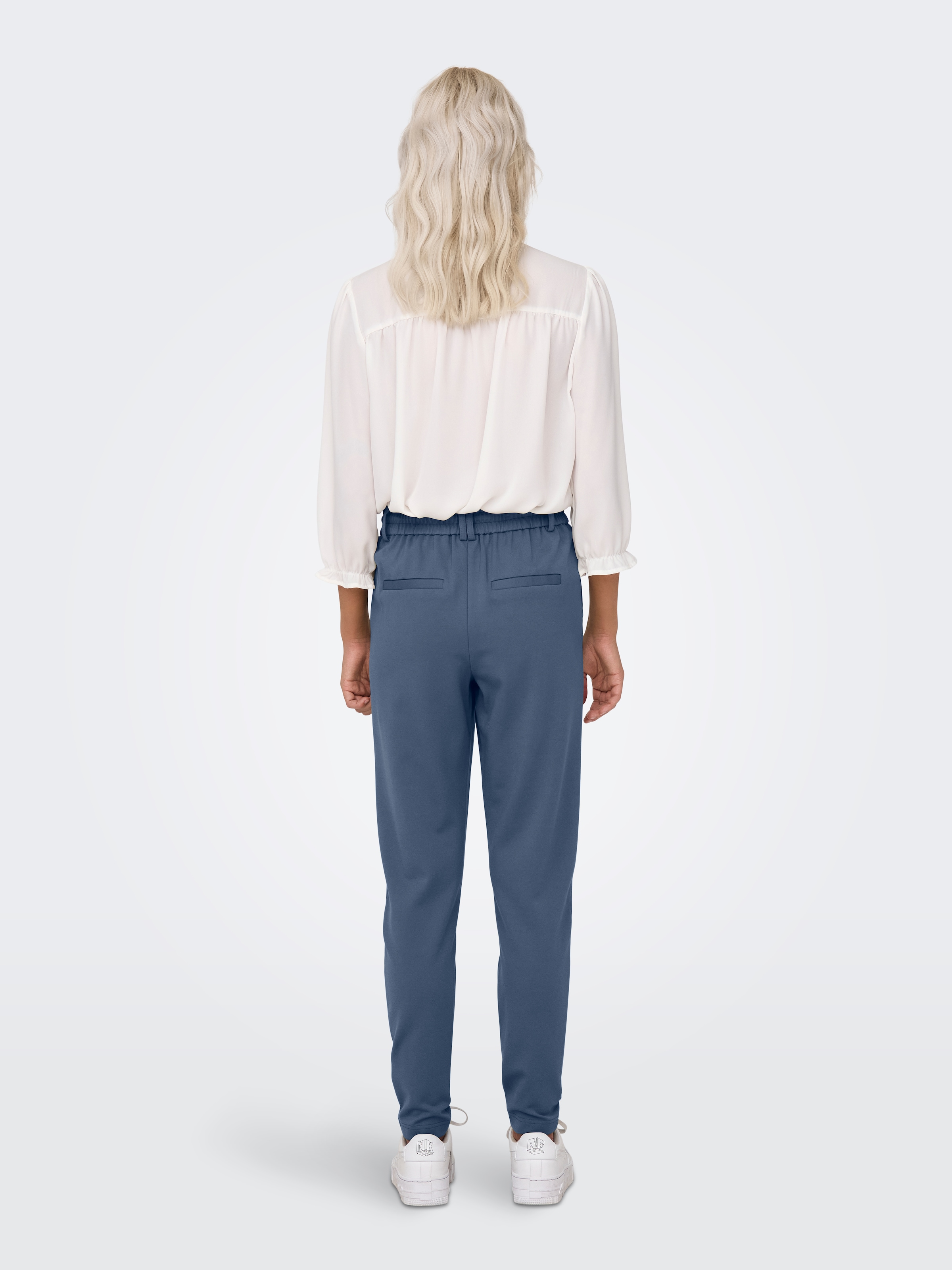 ONLY Jogger Pants »ONLPOPTRASH LIFE EASY COL PANT PNT NOOS«, bequeme Form mit elastischem Bund und Kordelzug
