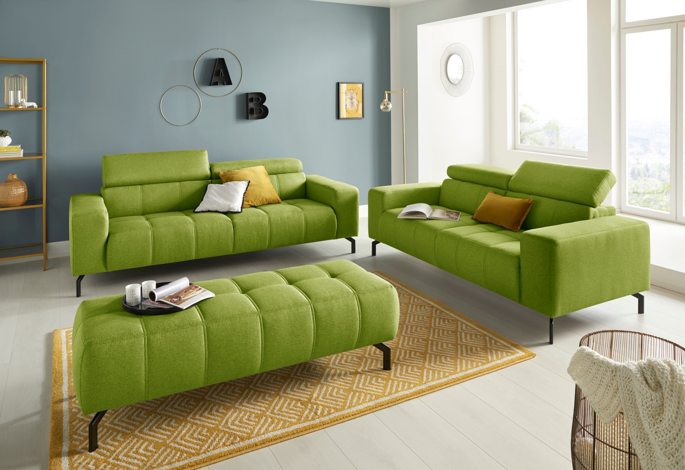 DOMO collection 2,5-places »Cunelli zeitlos und elegant, moderne Sitznähte als Designelement,« wahlweise mit 6-fach verstellbaren Kopfteilen, fester Sitzkomfort