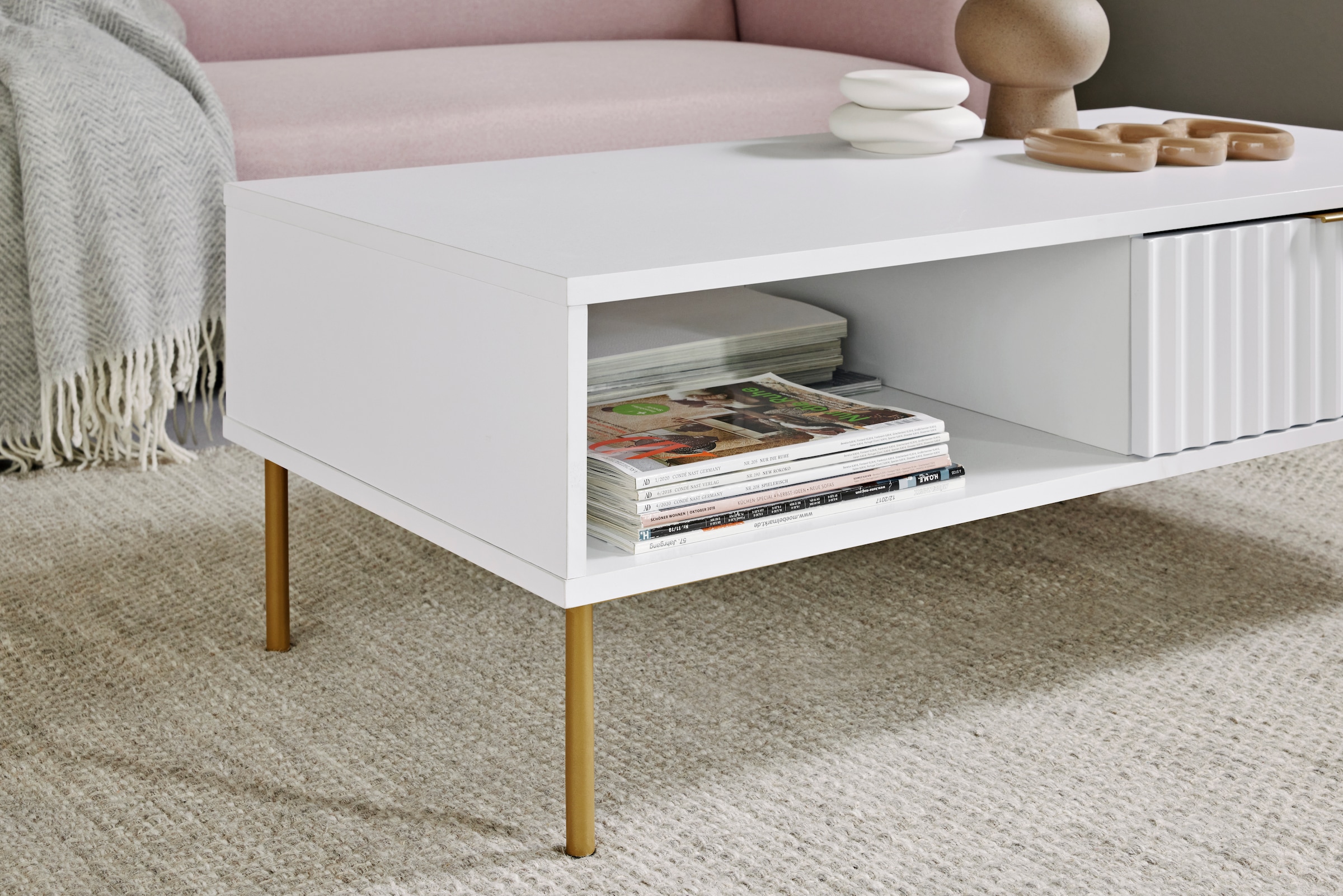 Jahnke Couchtisch »CARVE COFFEE SK« 1 Stk. tlg. Couchtisch mit Schublade und Fach, Gold-Look, raffiniertes Design