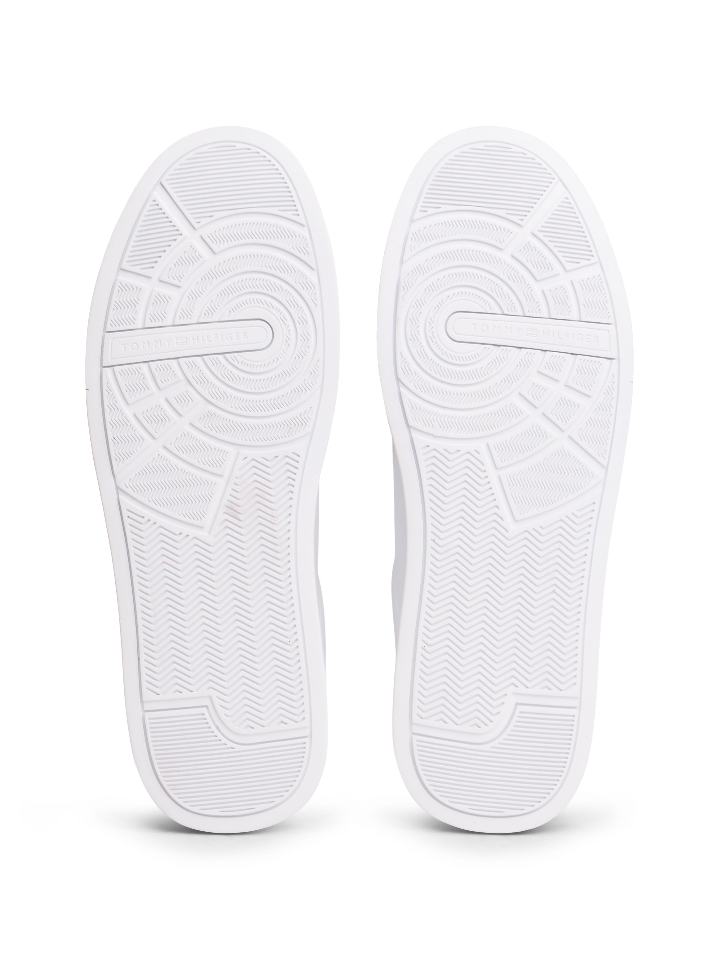 Tommy Hilfiger Sneakers »TH COURT LTH DETAIL ESS«  chaussure de loisirs, chaussure basse, chaussure à lacets avec inscription logo latérale